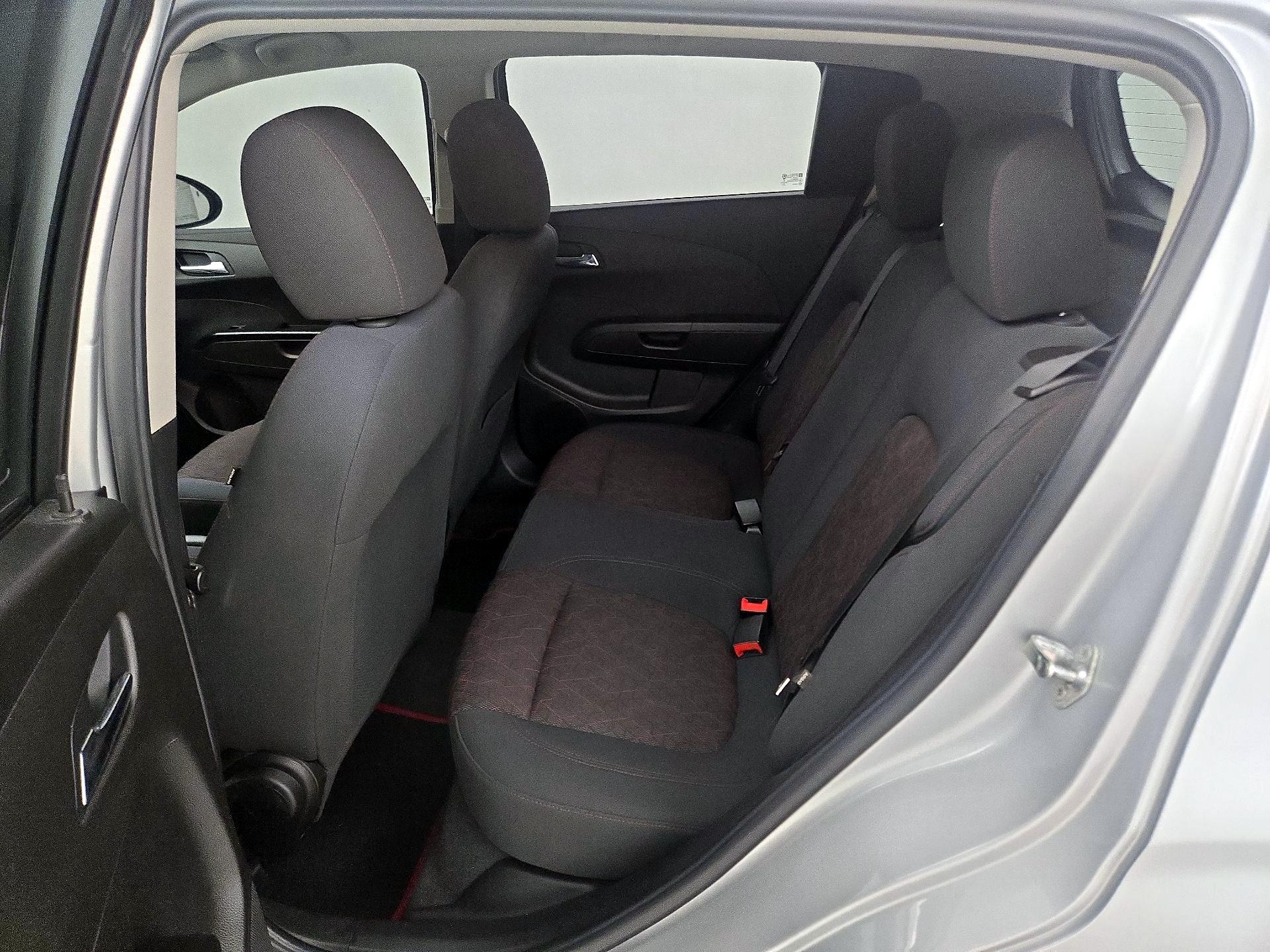 Thumbnail: 2018 Chevrolet Sonic - 19