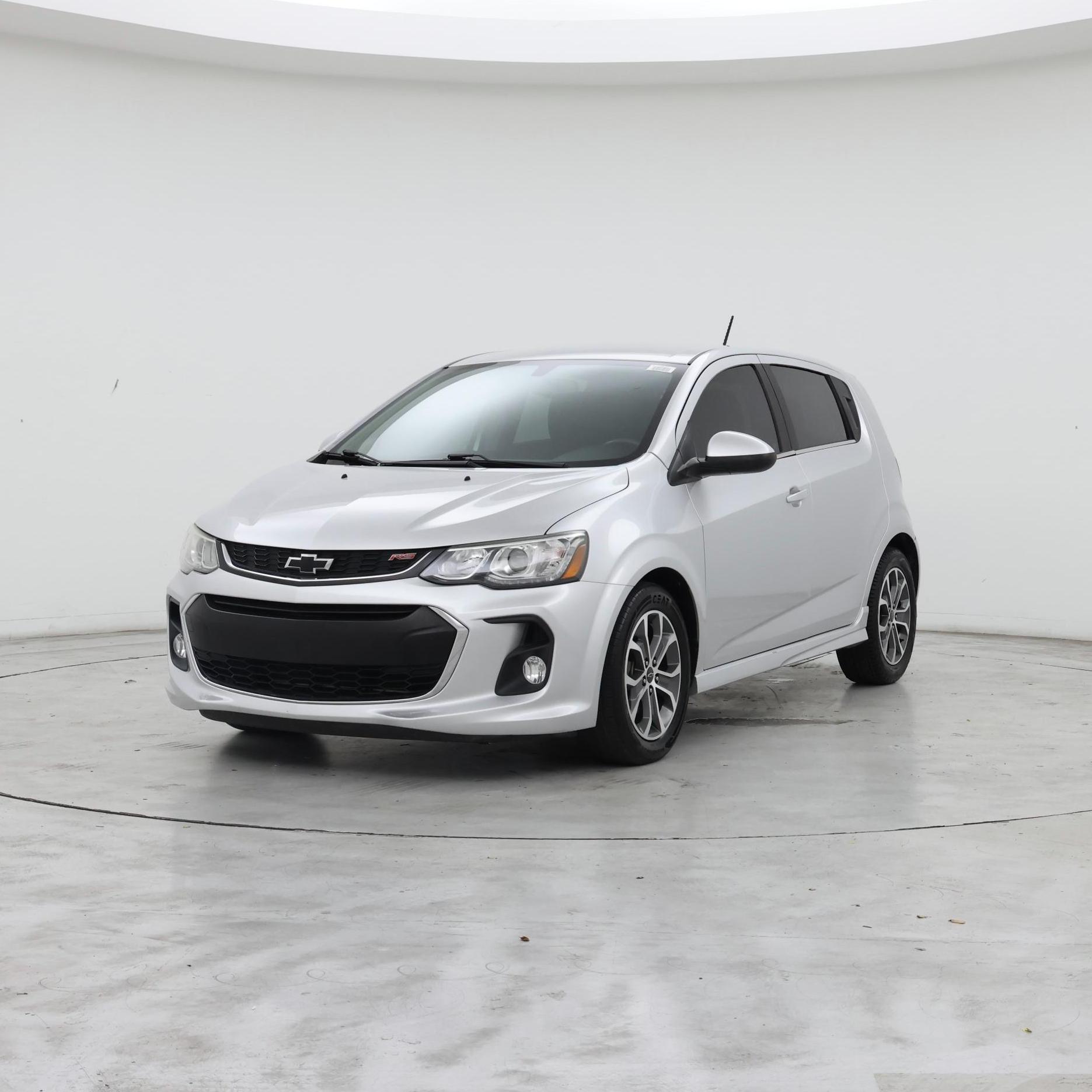 Thumbnail: 2018 Chevrolet Sonic - 4