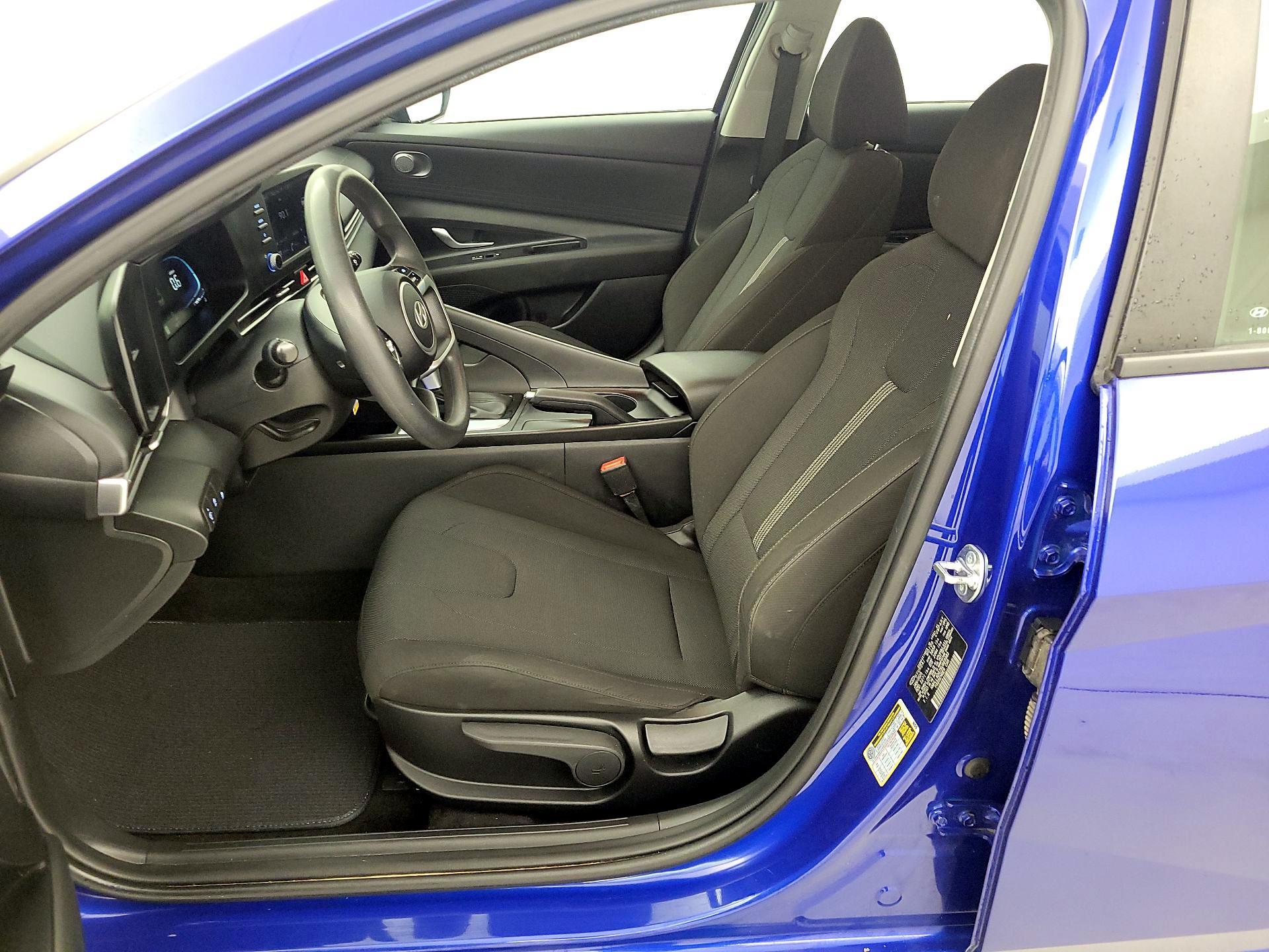 Thumbnail: 2025 Hyundai Elantra - 9