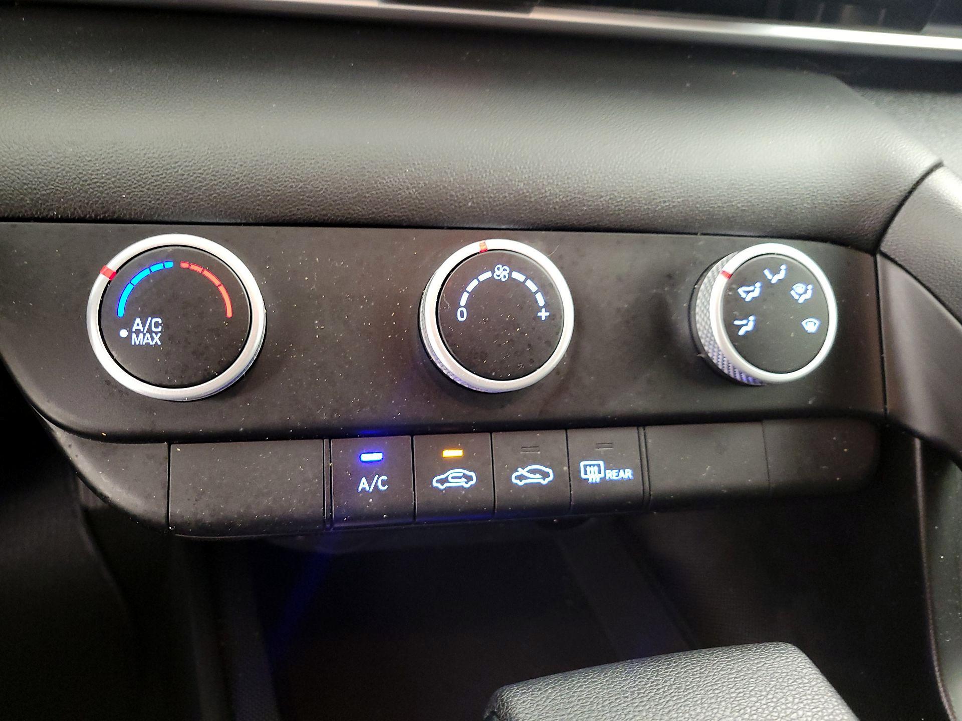 Thumbnail: 2025 Hyundai Elantra - 14