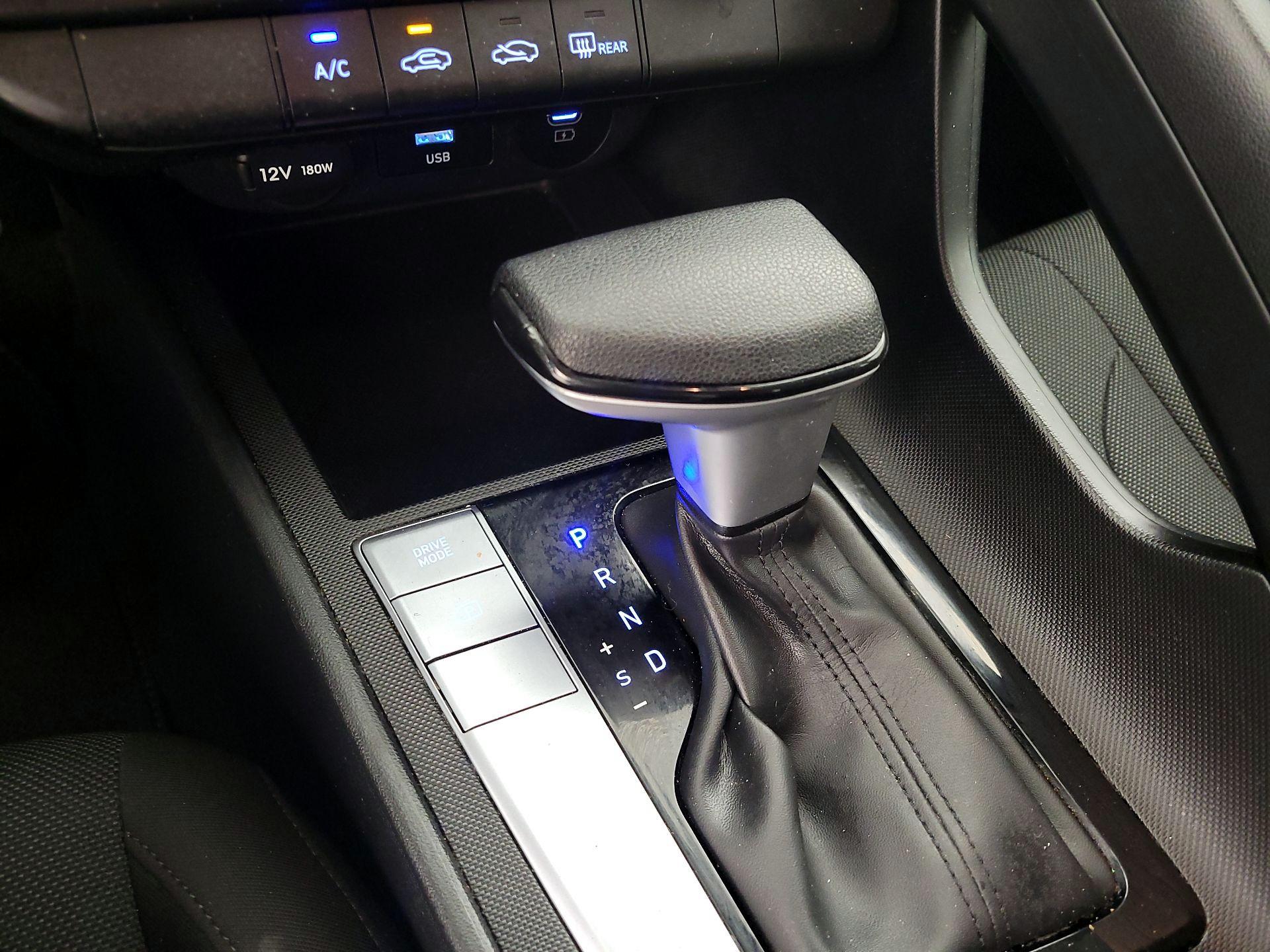 Thumbnail: 2025 Hyundai Elantra - 15