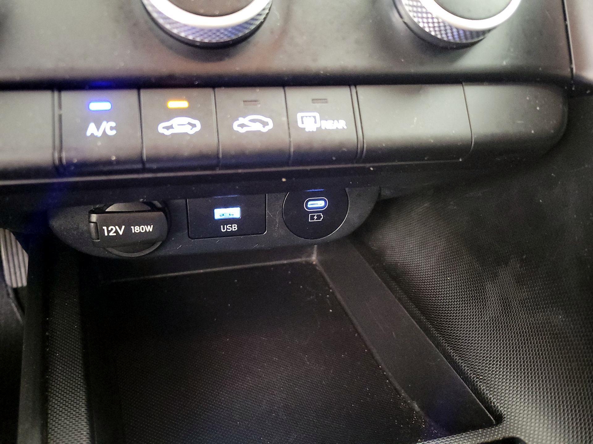 Thumbnail: 2025 Hyundai Elantra - 16