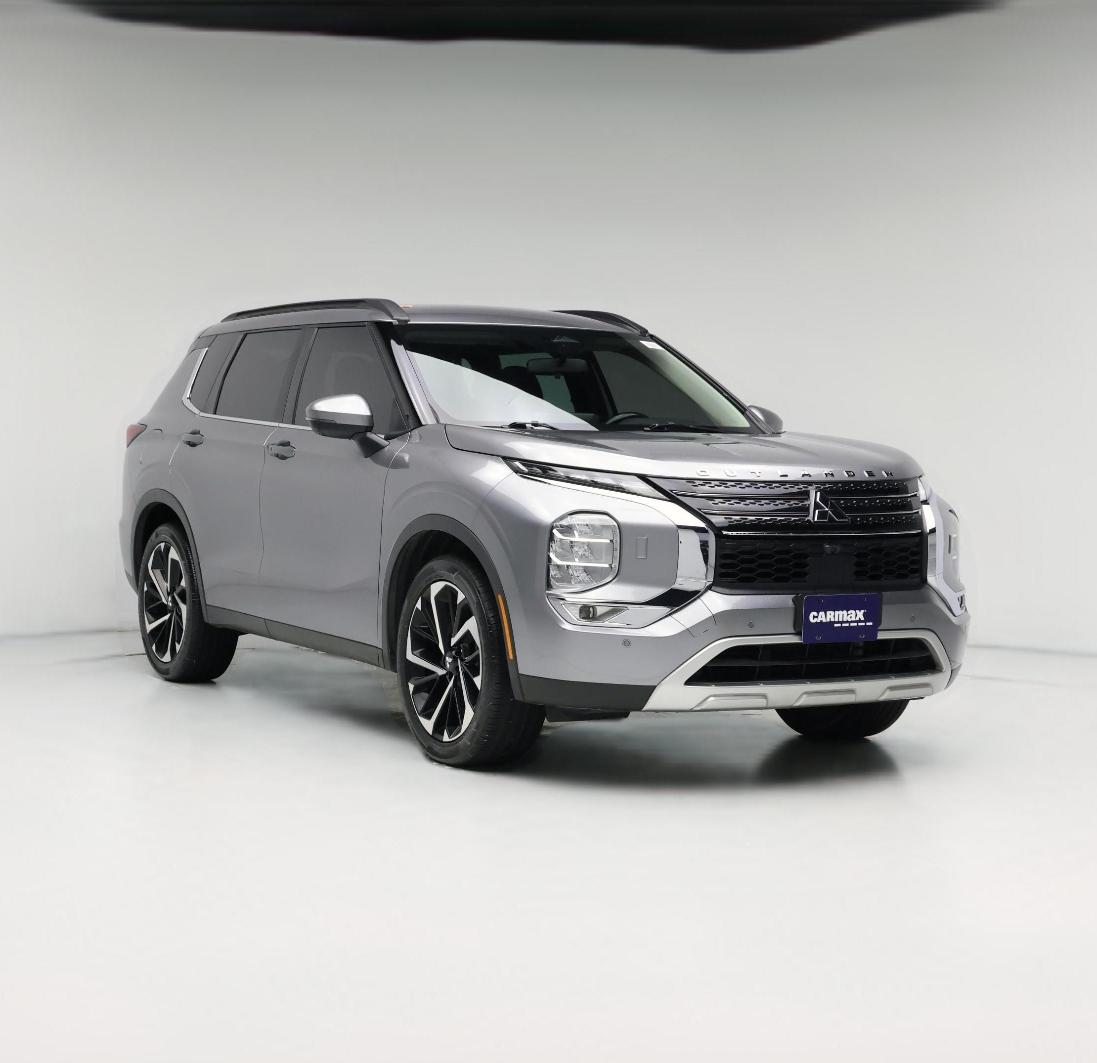 Thumbnail: 2022 Mitsubishi Outlander - 1