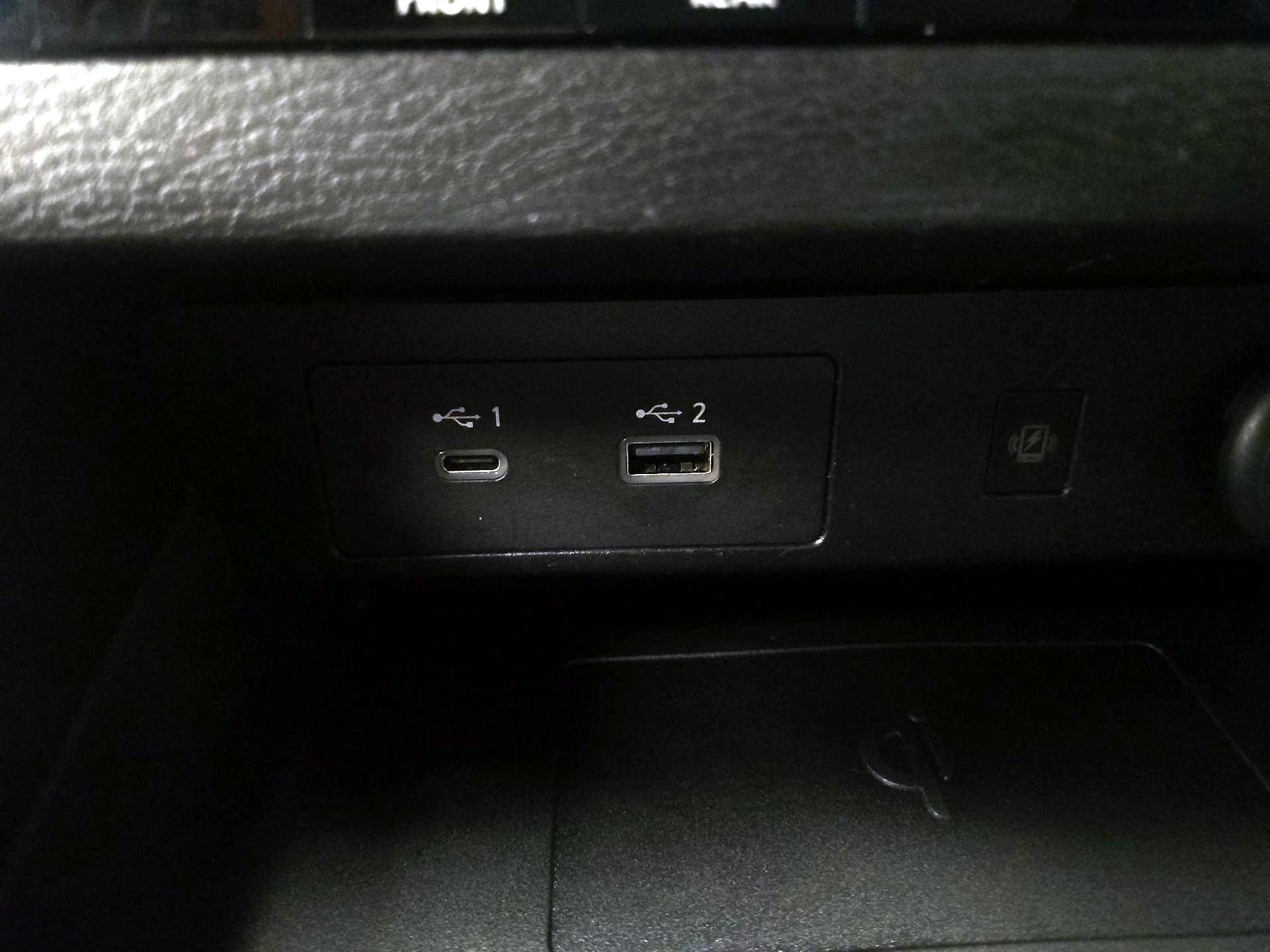 Thumbnail: 2022 Mitsubishi Outlander - 19