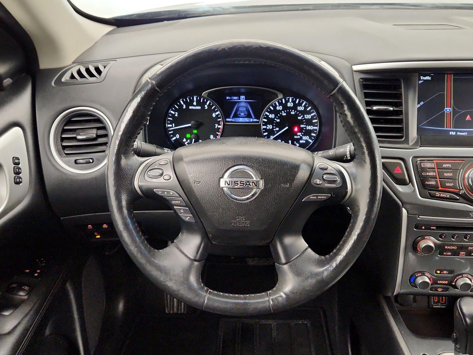 Thumbnail: 2020 Nissan Pathfinder - 10