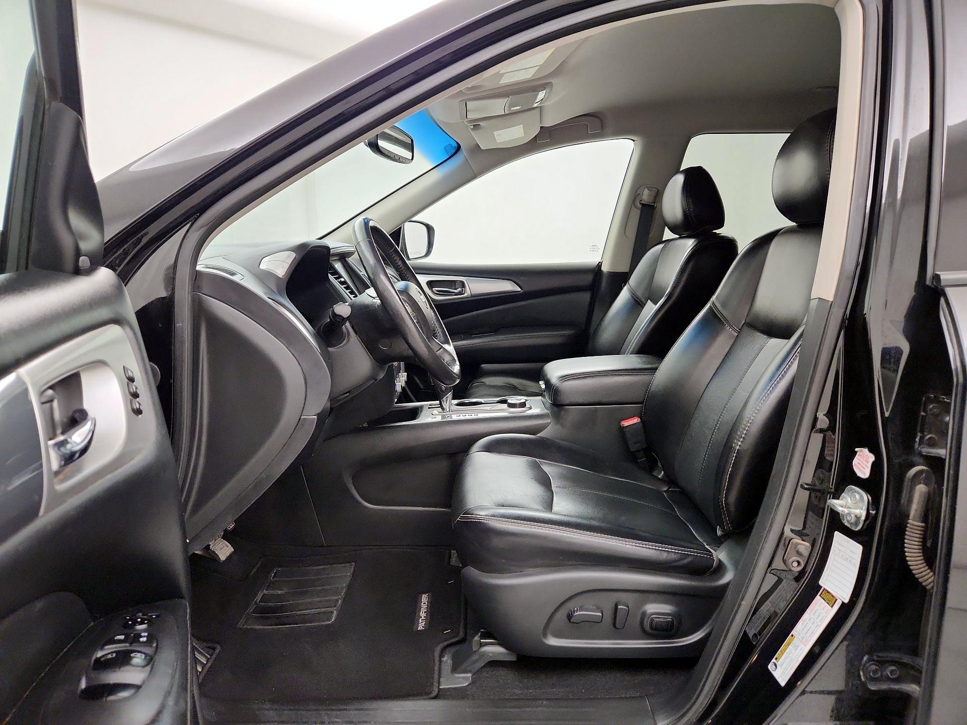 Thumbnail: 2020 Nissan Pathfinder - 11