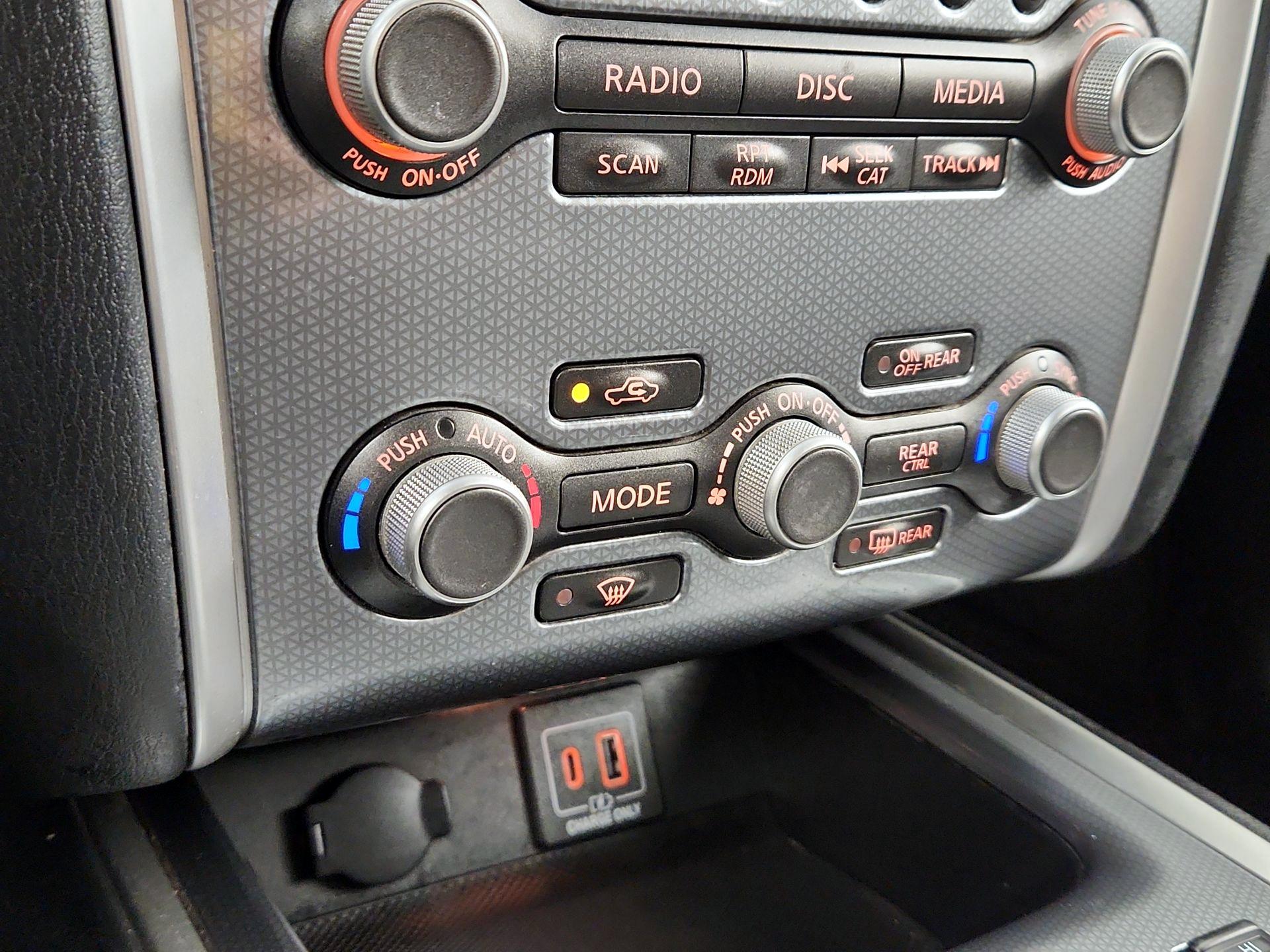 Thumbnail: 2020 Nissan Pathfinder - 17