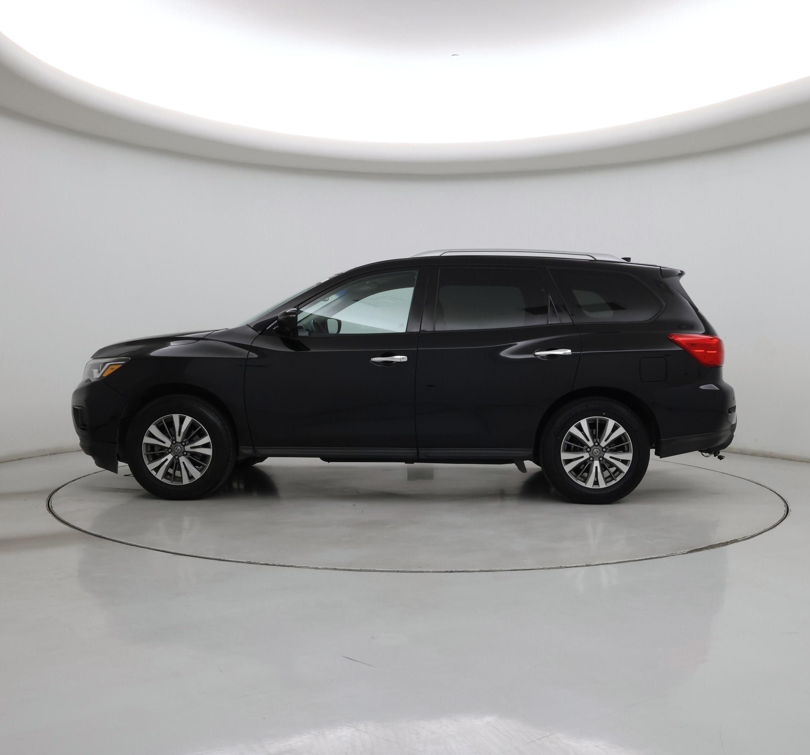 Thumbnail: 2020 Nissan Pathfinder - 3