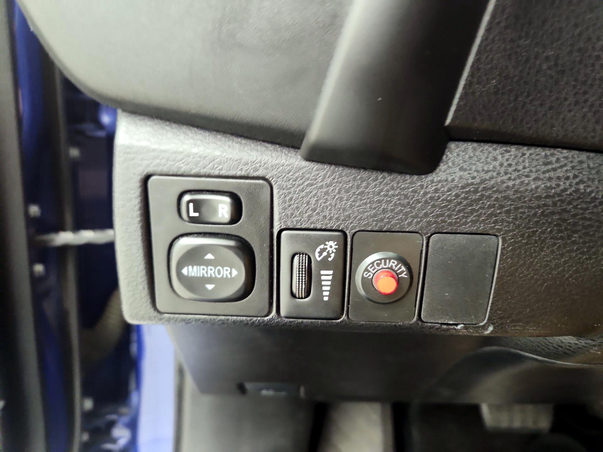 Thumbnail: 2017 Toyota Corolla - 13