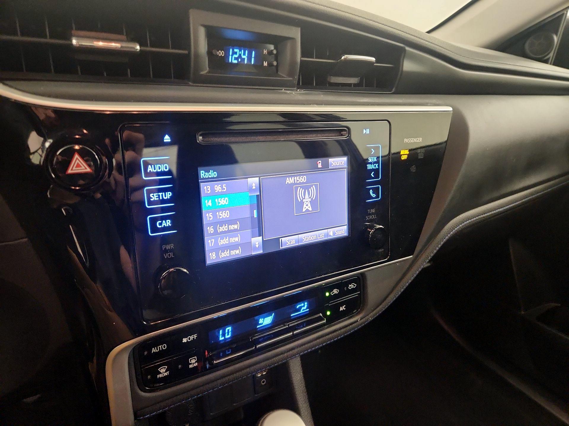 Thumbnail: 2017 Toyota Corolla - 15