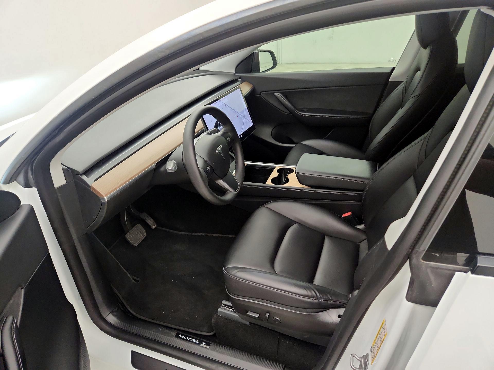 Thumbnail: 2021 Tesla Model Y - 12