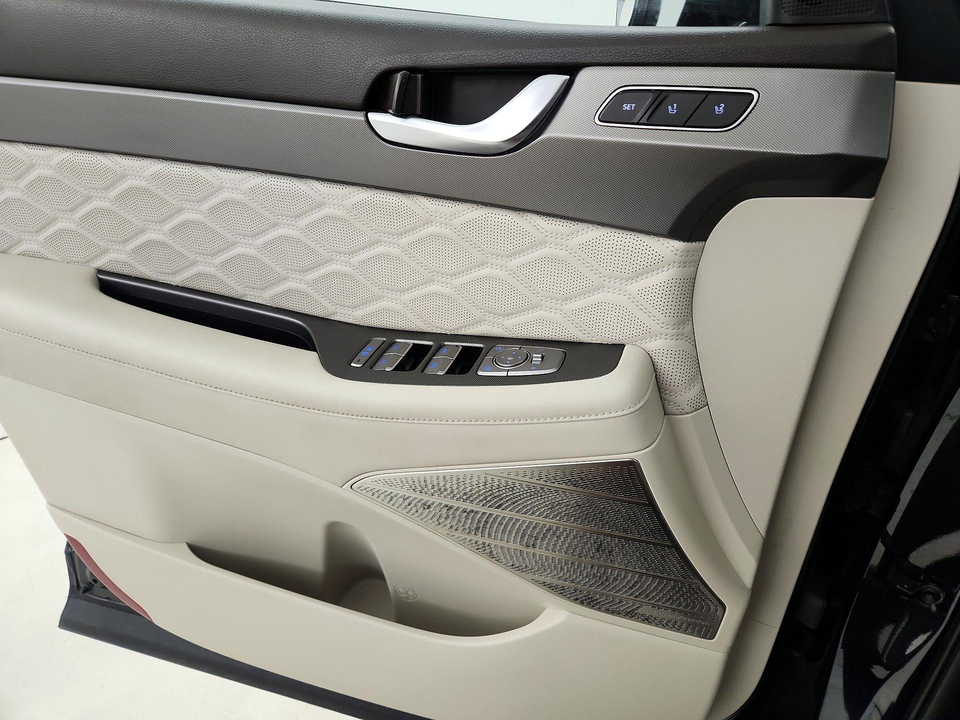 Thumbnail: 2020 Hyundai Palisade - 12