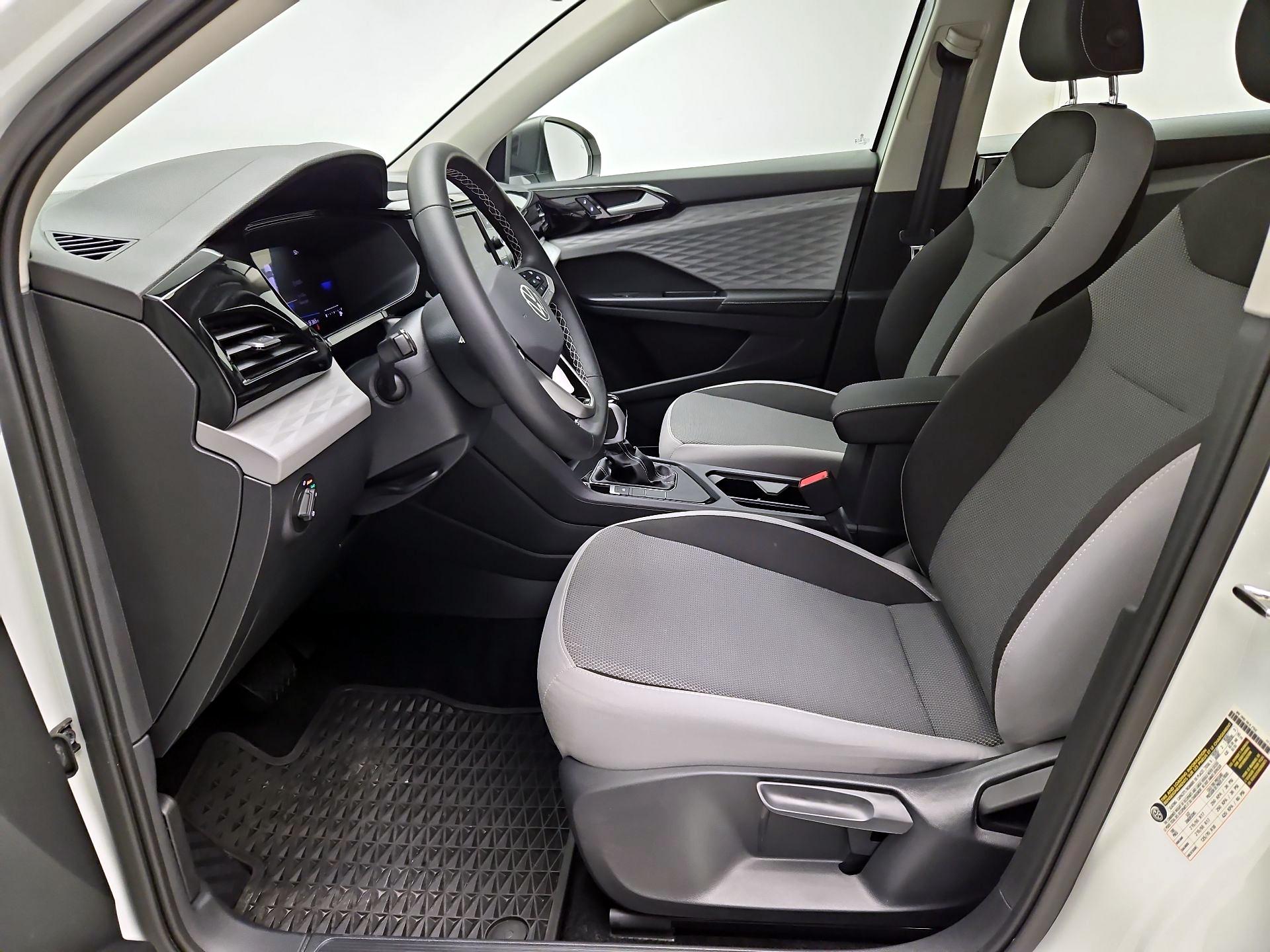 Thumbnail: 2024 Volkswagen Taos - 11