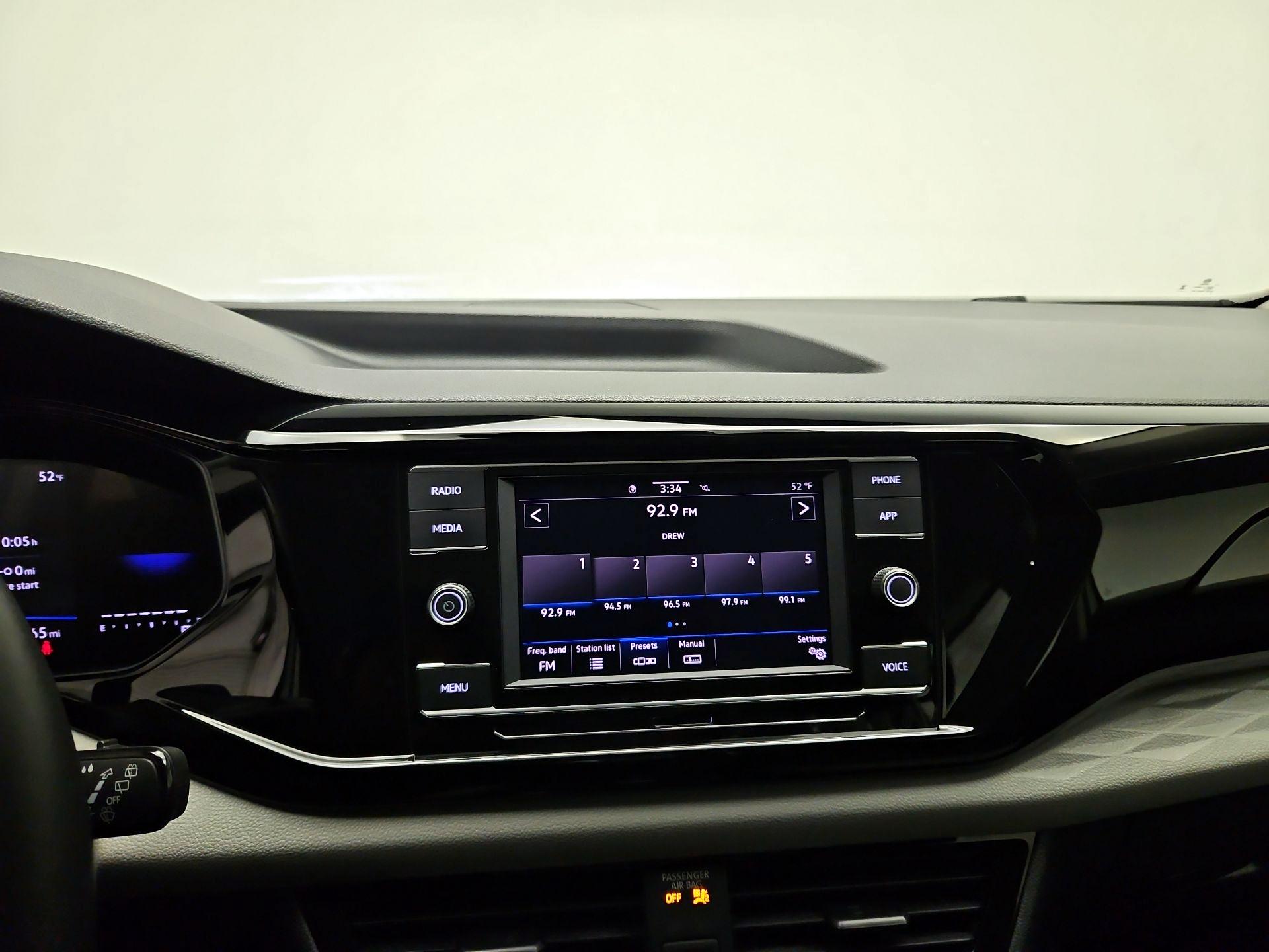 Thumbnail: 2024 Volkswagen Taos - 14