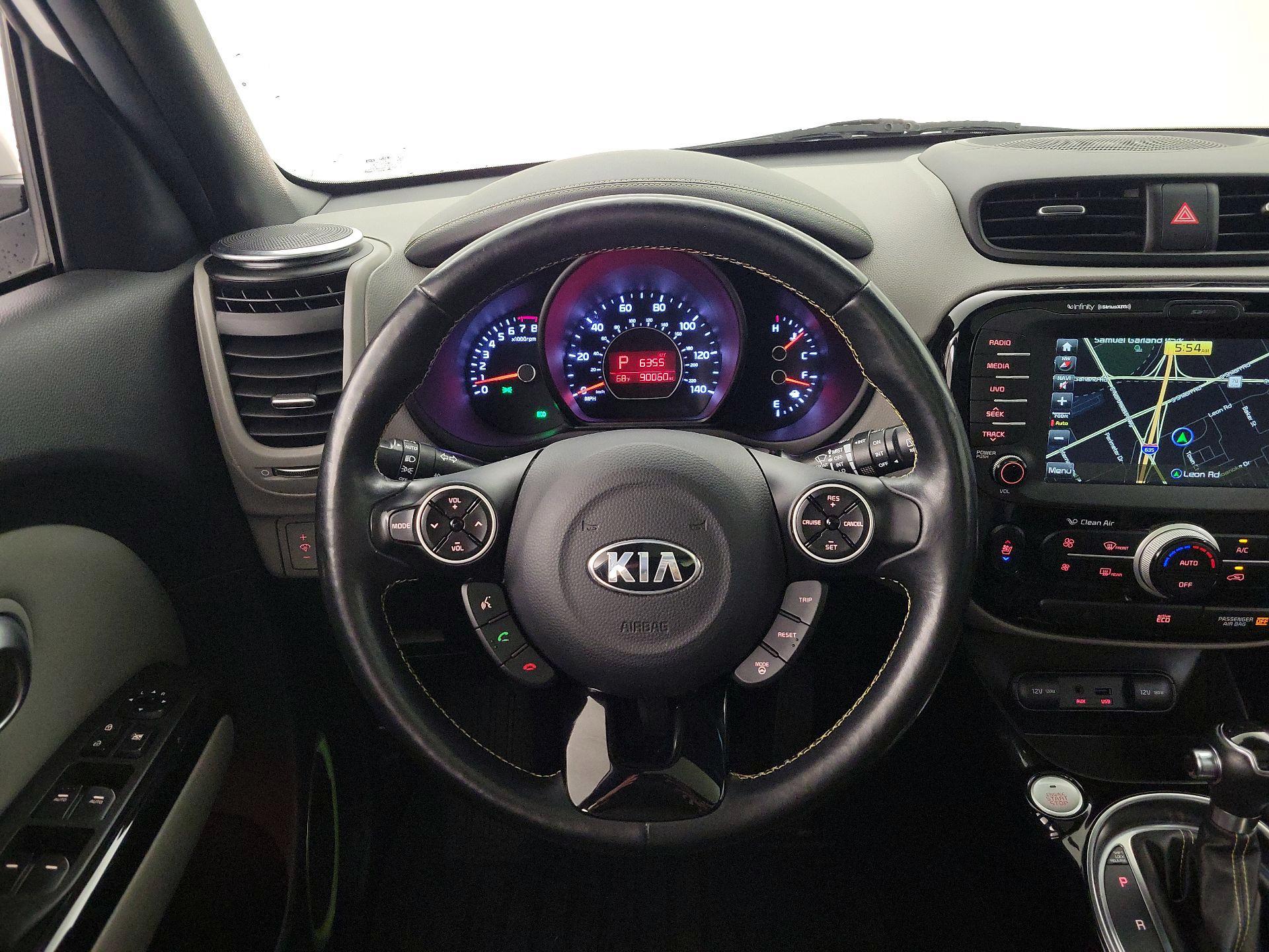 Thumbnail: 2015 Kia Soul - 10