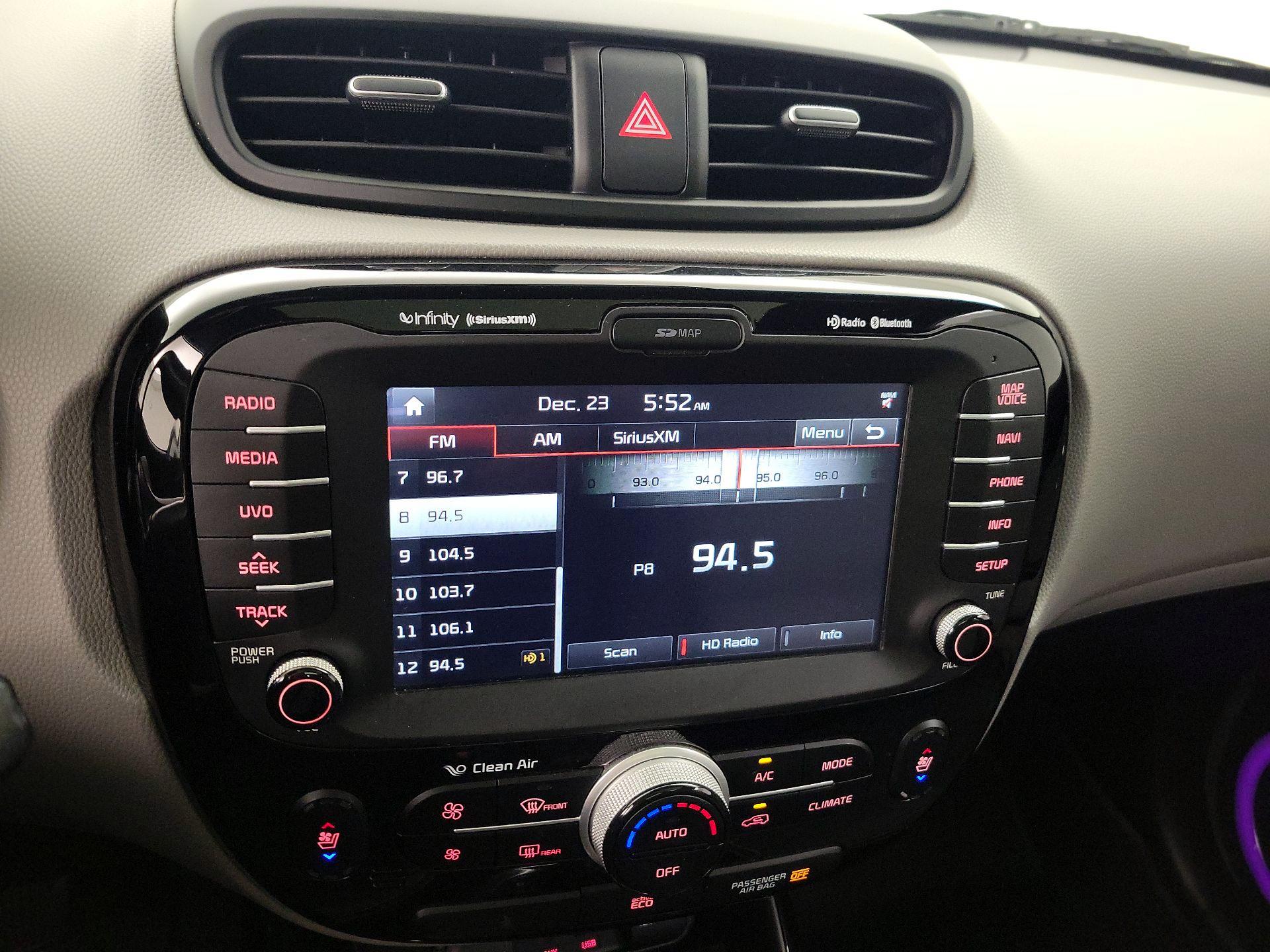 Thumbnail: 2015 Kia Soul - 16