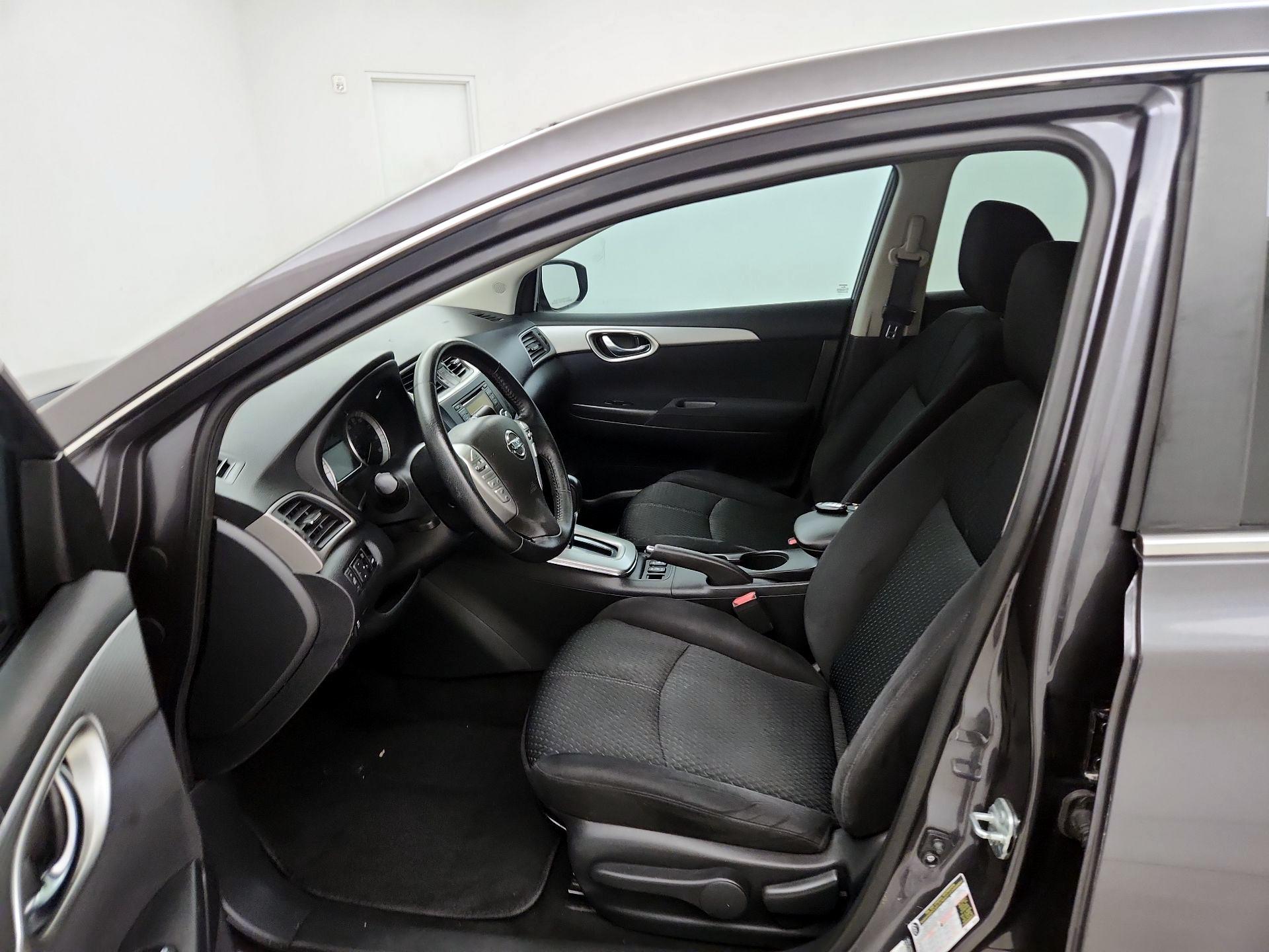 Thumbnail: 2015 Nissan Sentra - 11