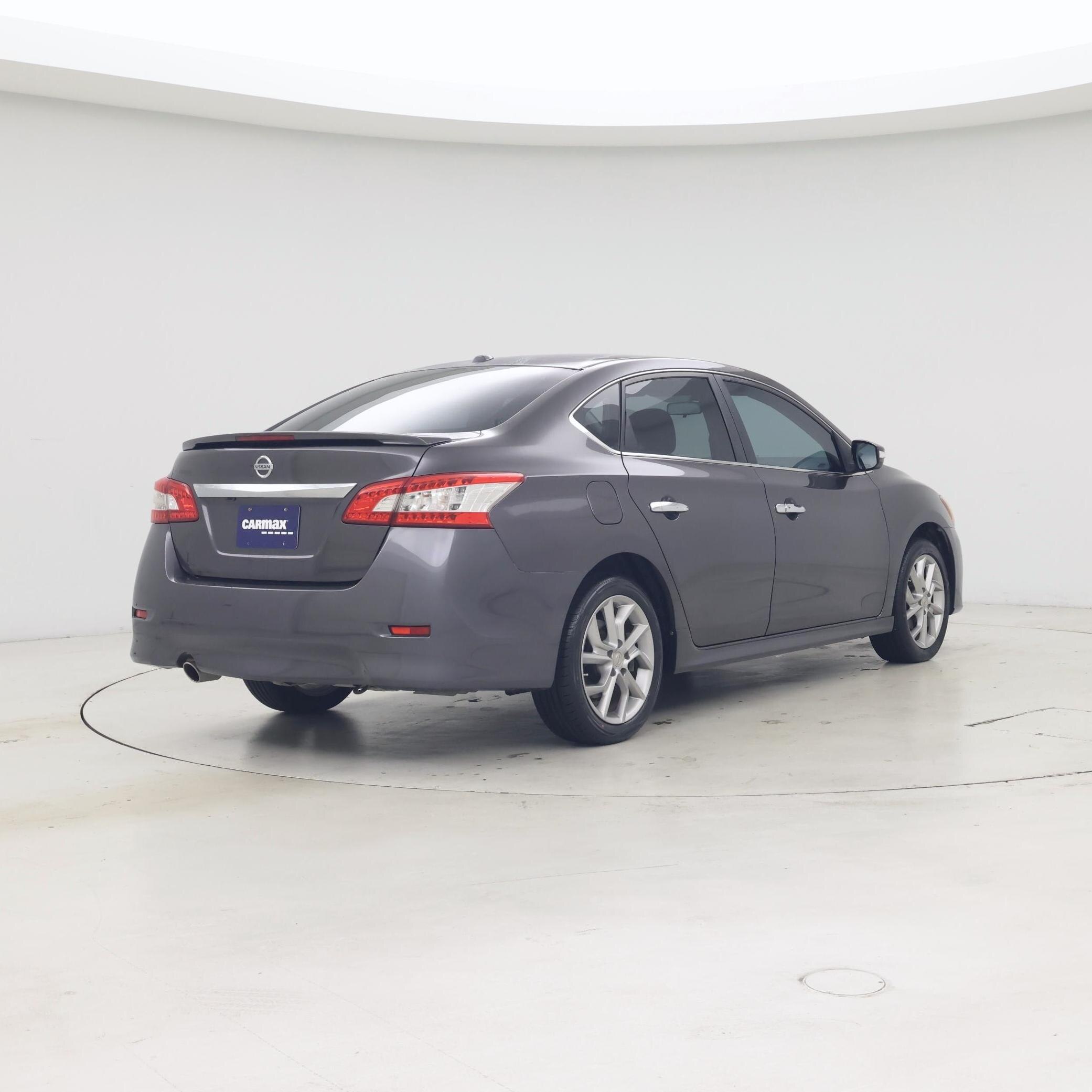 Thumbnail: 2015 Nissan Sentra - 8