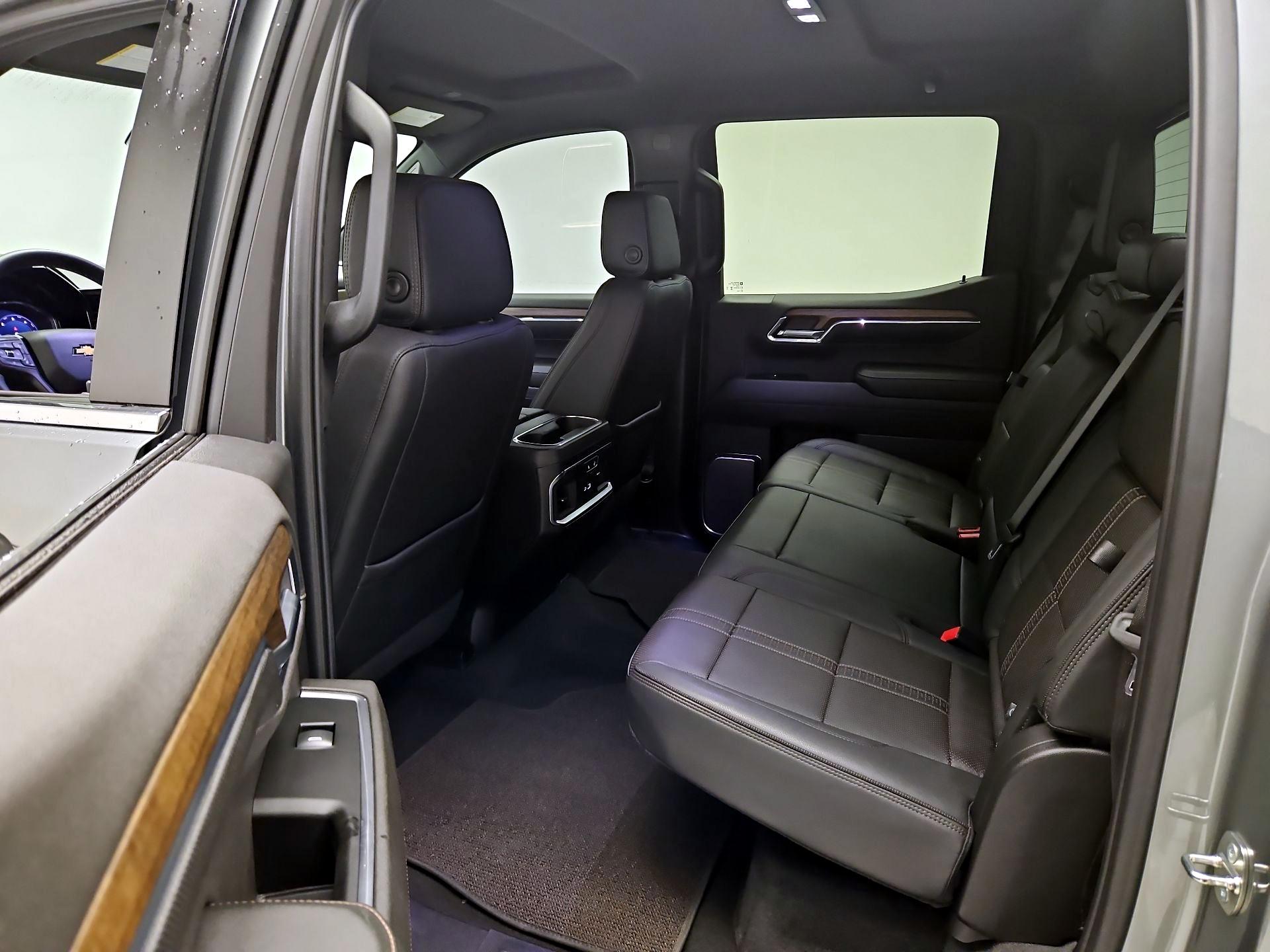 Thumbnail: 2024 Chevrolet Silverado 1500 - 19