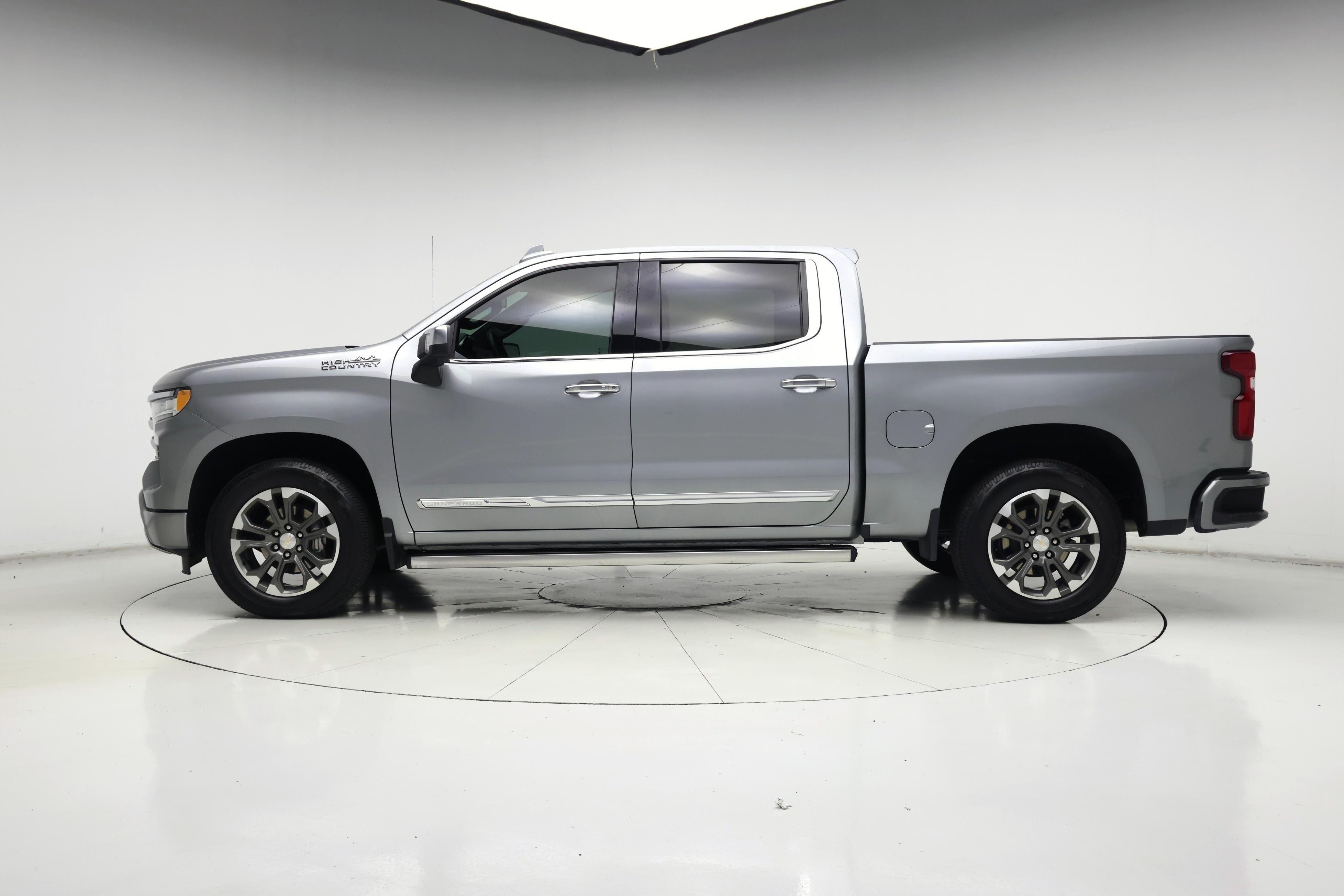 Thumbnail: 2024 Chevrolet Silverado 1500 - 3