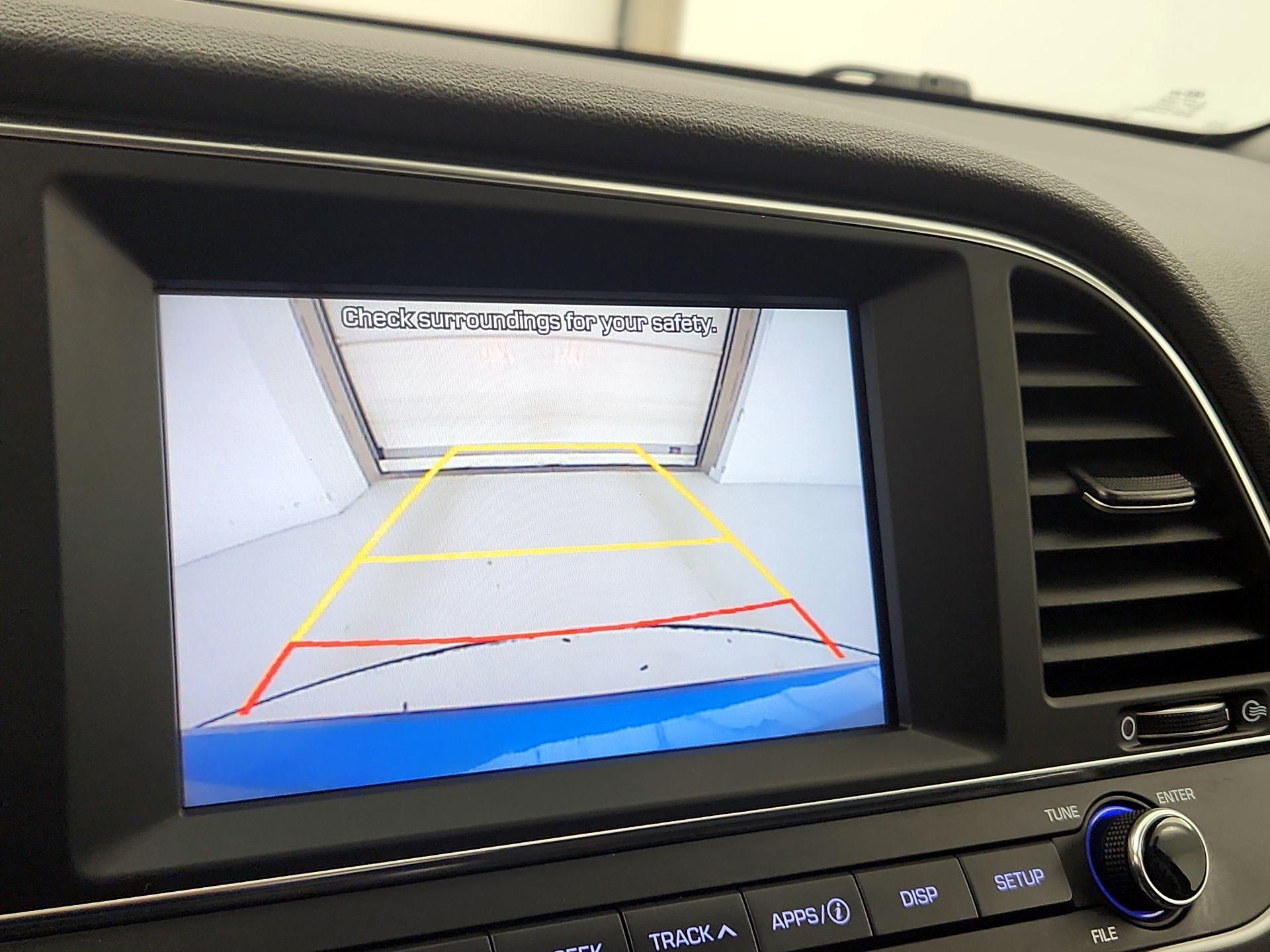 Thumbnail: 2017 Hyundai Elantra - 14