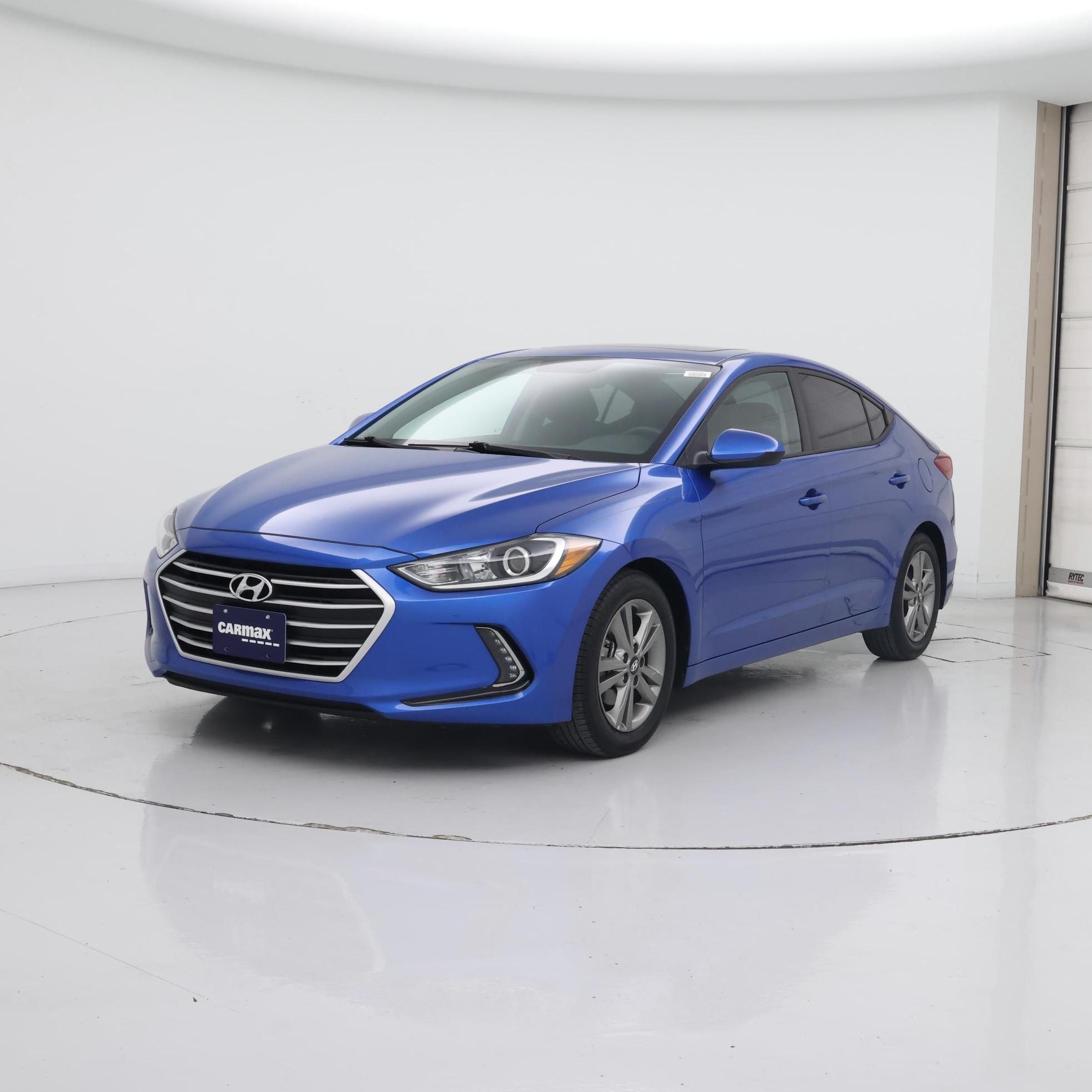 Thumbnail: 2017 Hyundai Elantra - 4