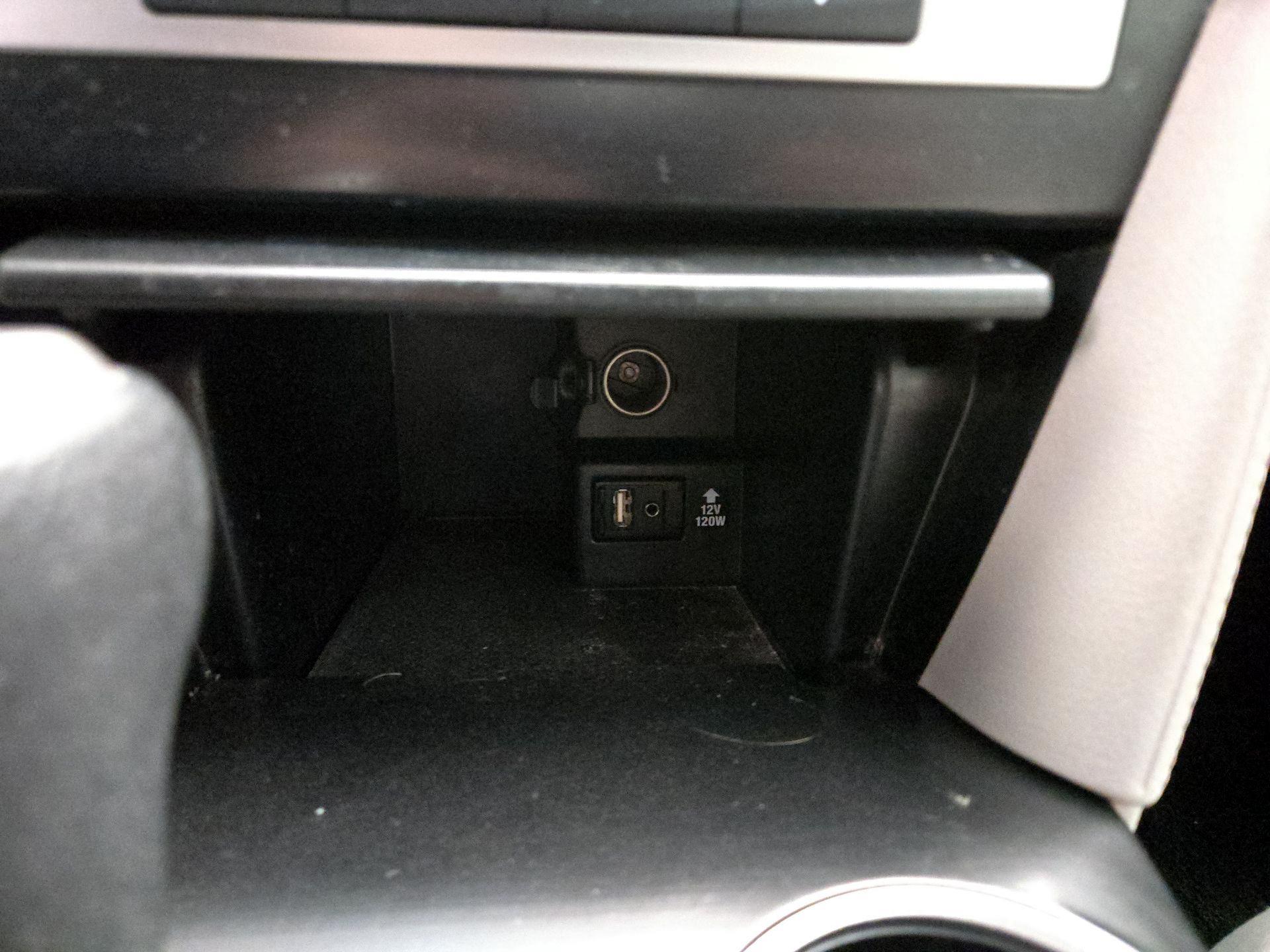 Thumbnail: 2014 Toyota Camry - 18