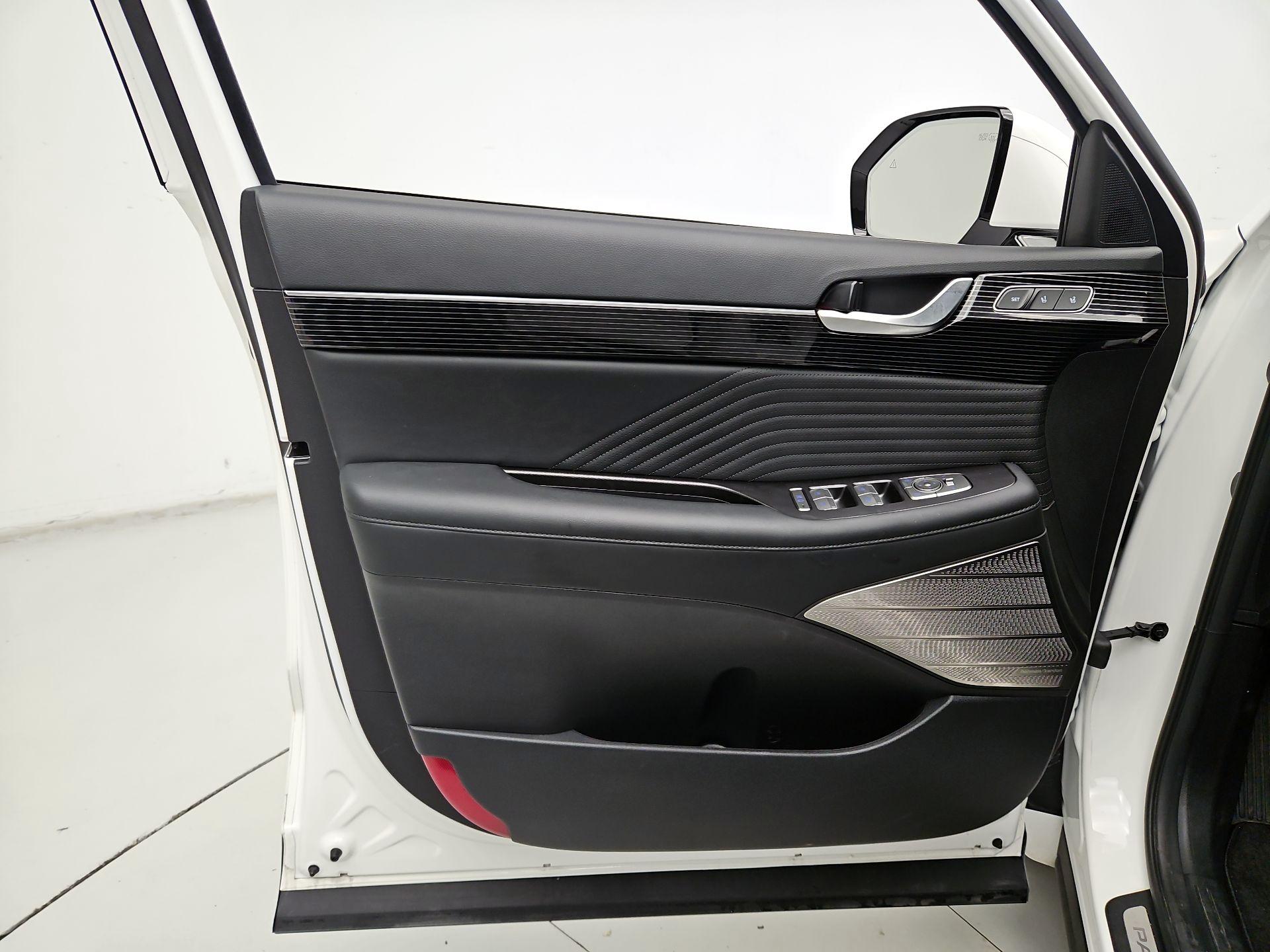 Thumbnail: 2024 Hyundai Palisade - 12