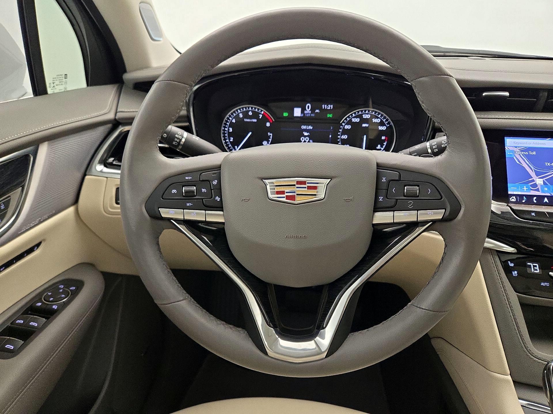 Thumbnail: 2023 Cadillac XT6 - 10