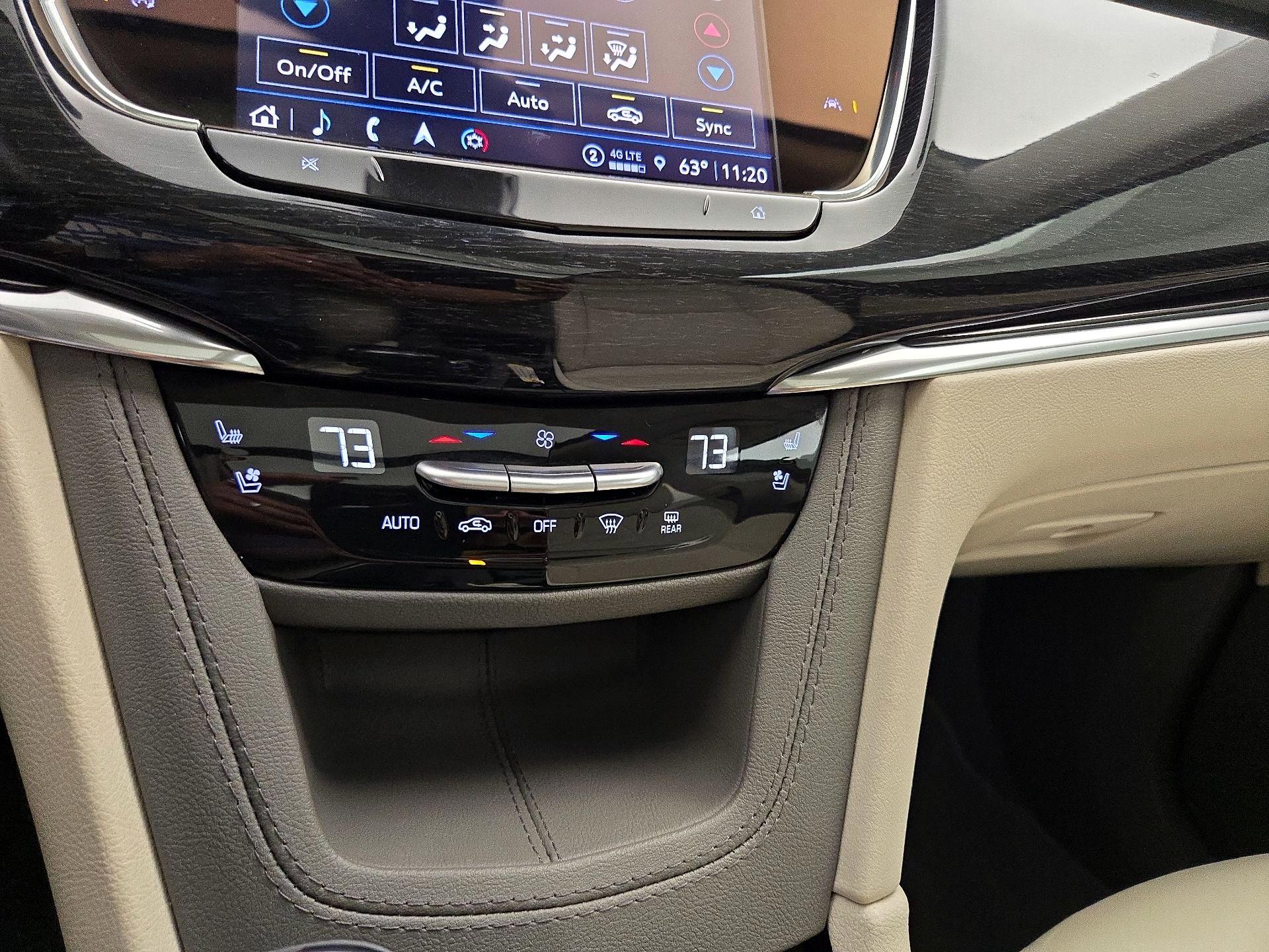 Thumbnail: 2023 Cadillac XT6 - 17