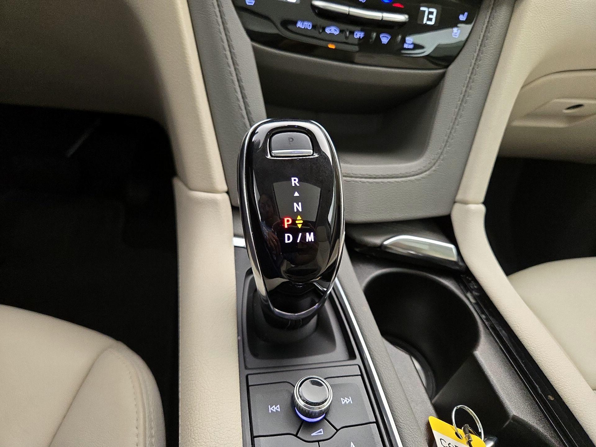 Thumbnail: 2023 Cadillac XT6 - 18