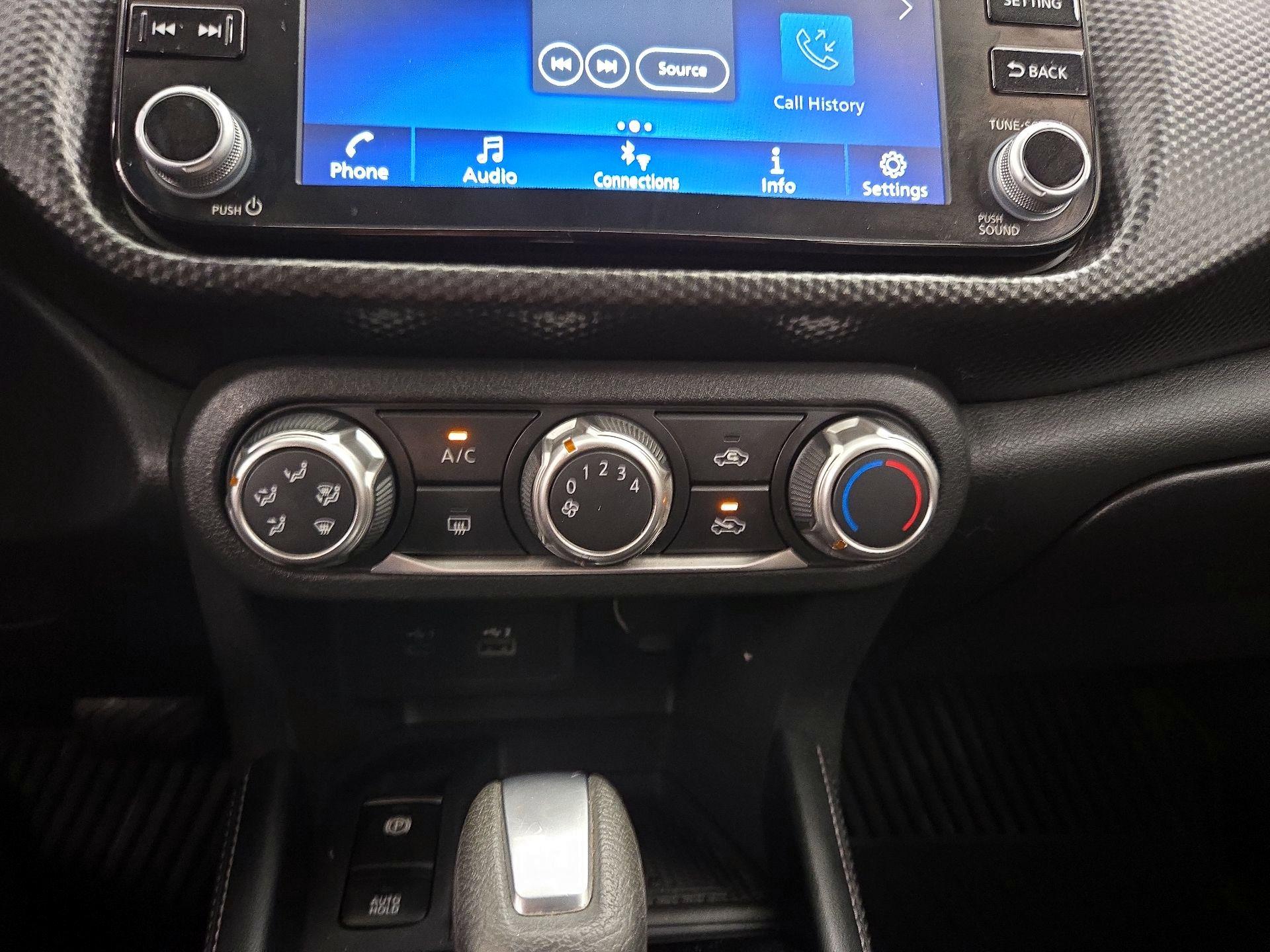 Thumbnail: 2024 Nissan Kicks - 15