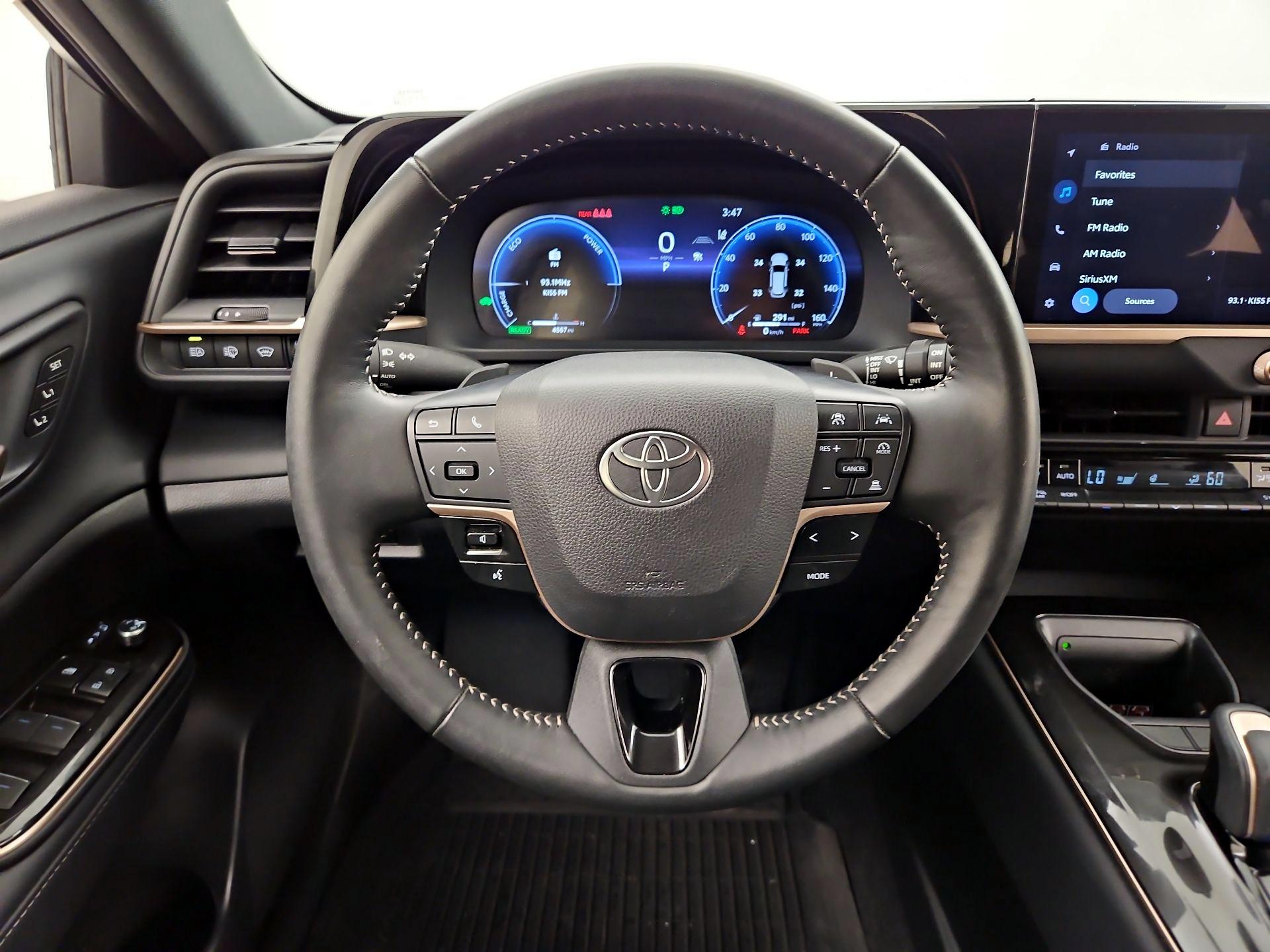 Thumbnail: 2025 Toyota Crown Signia - 10