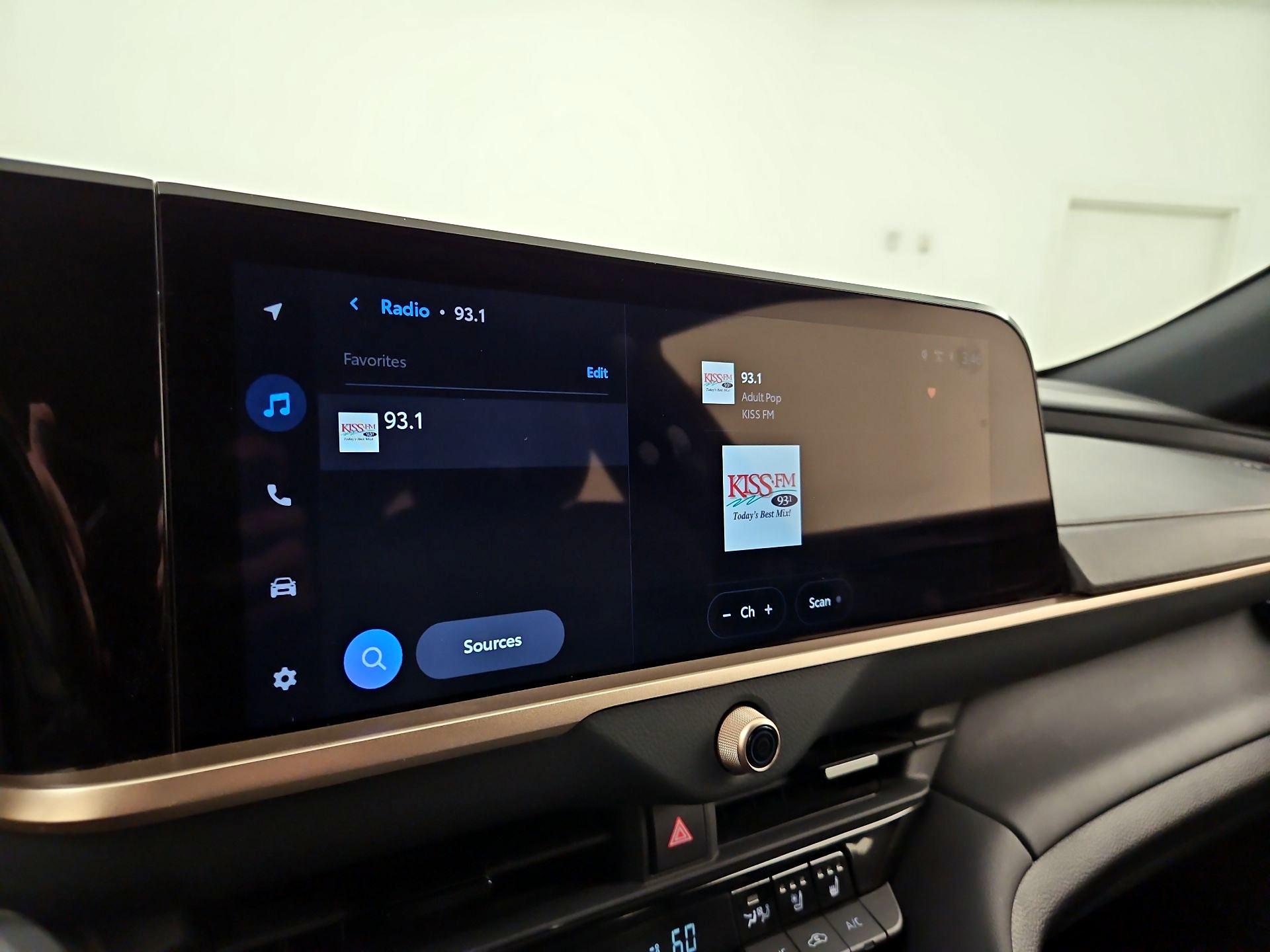 Thumbnail: 2025 Toyota Crown Signia - 15