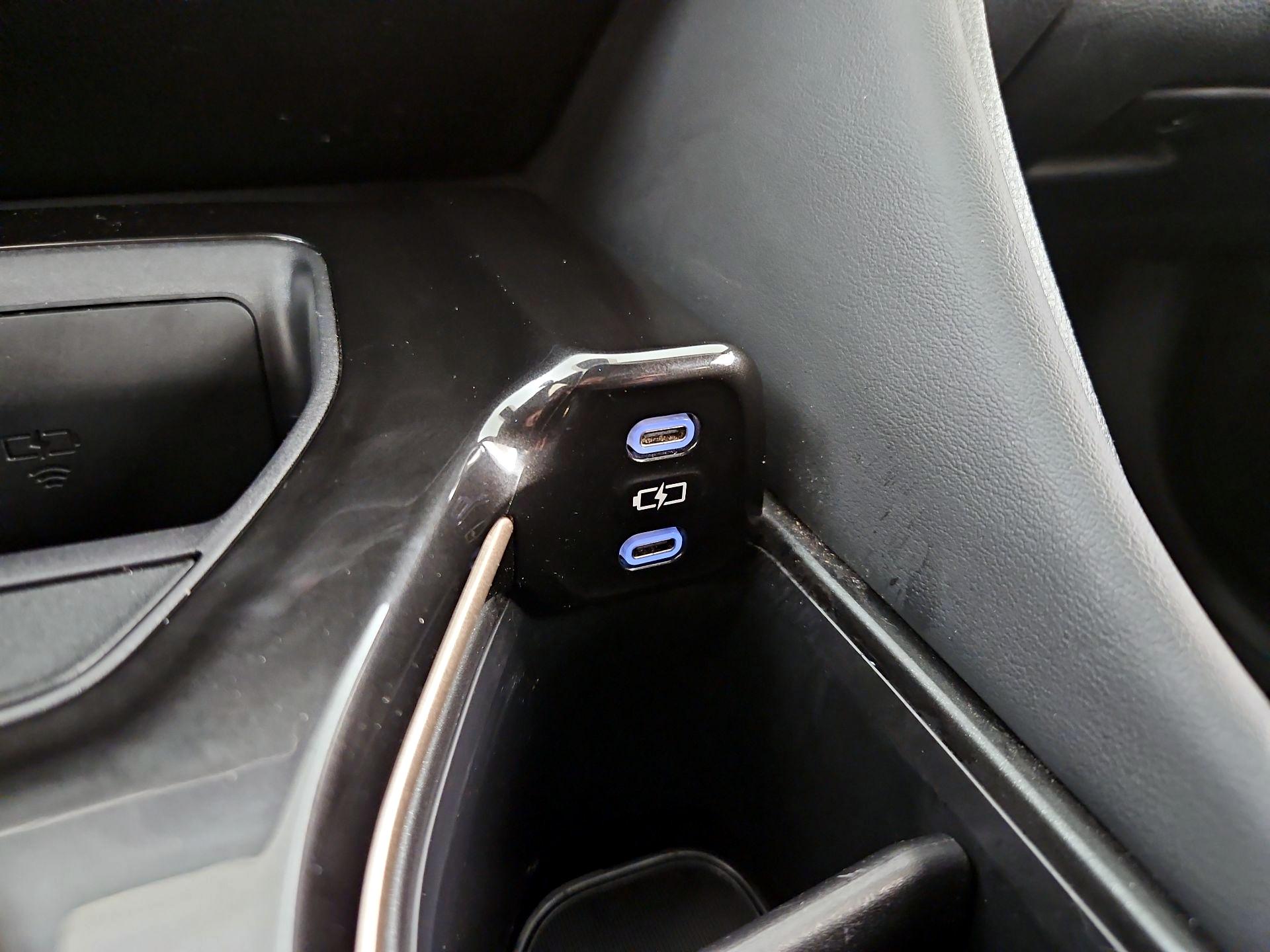 Thumbnail: 2025 Toyota Crown Signia - 18