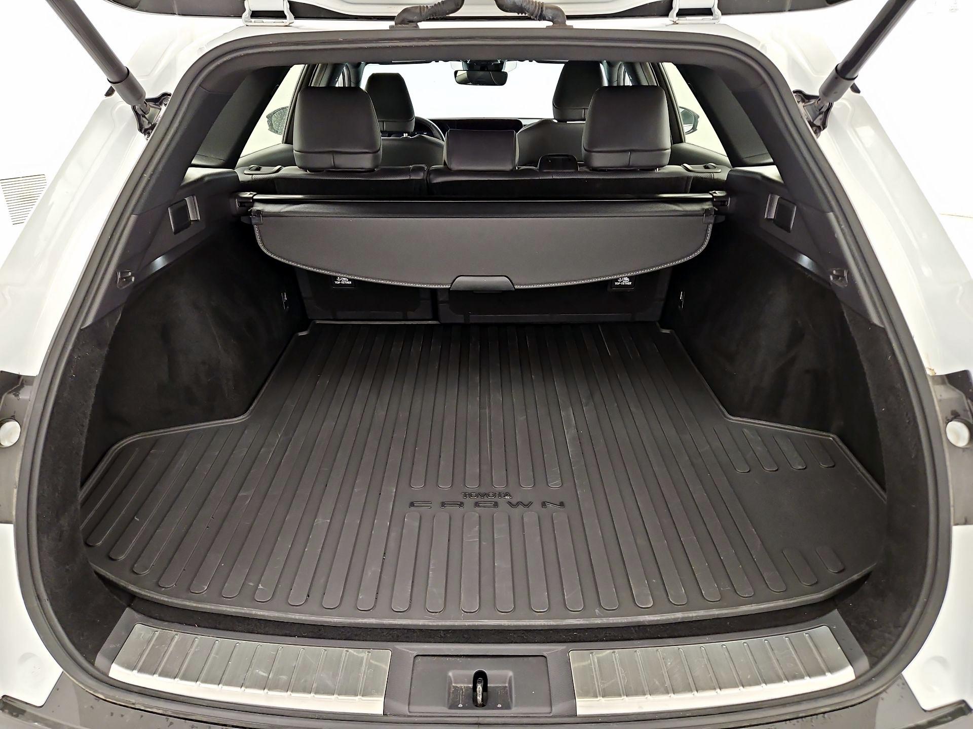 Thumbnail: 2025 Toyota Crown Signia - 20