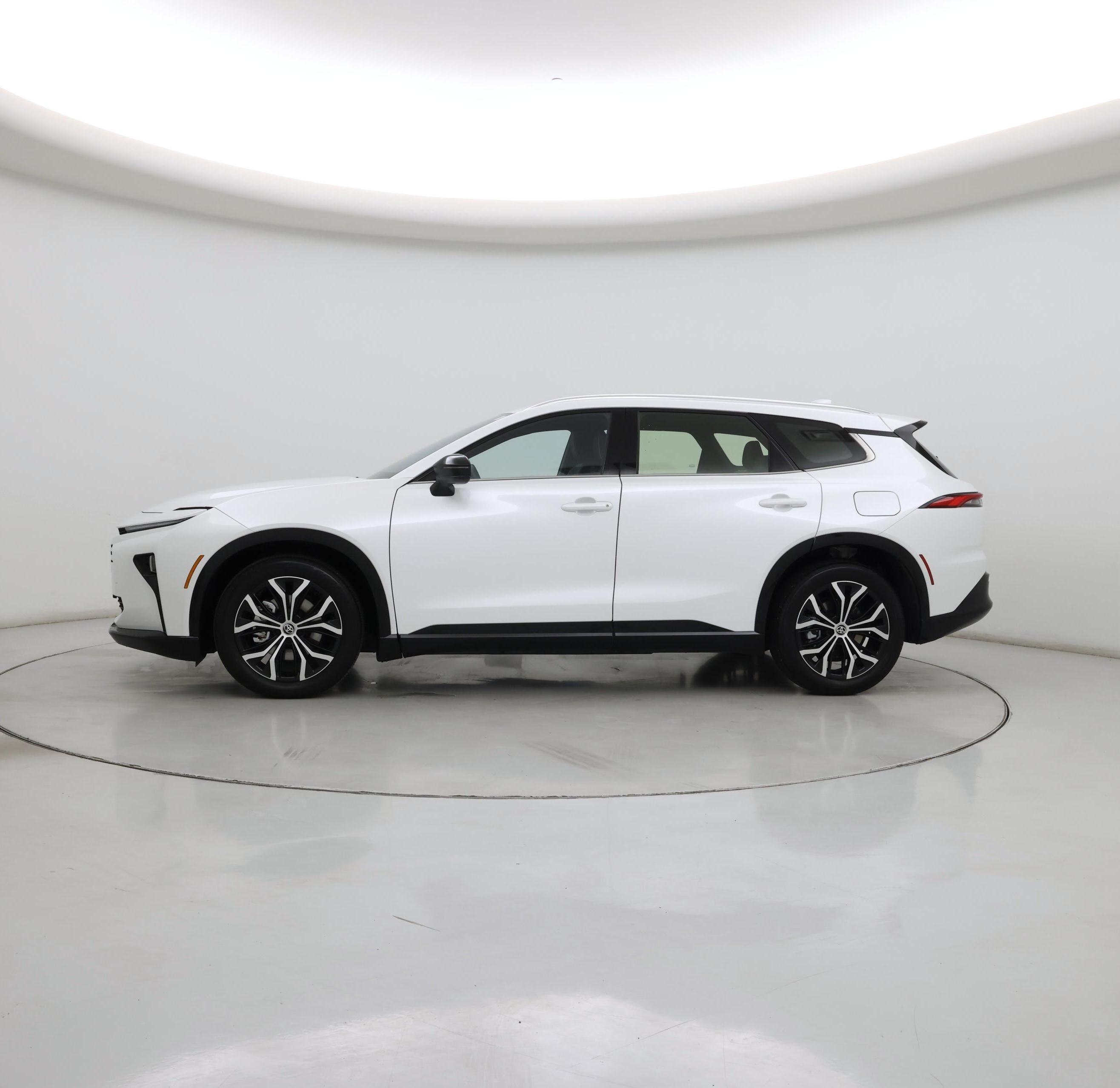 Thumbnail: 2025 Toyota Crown Signia - 3