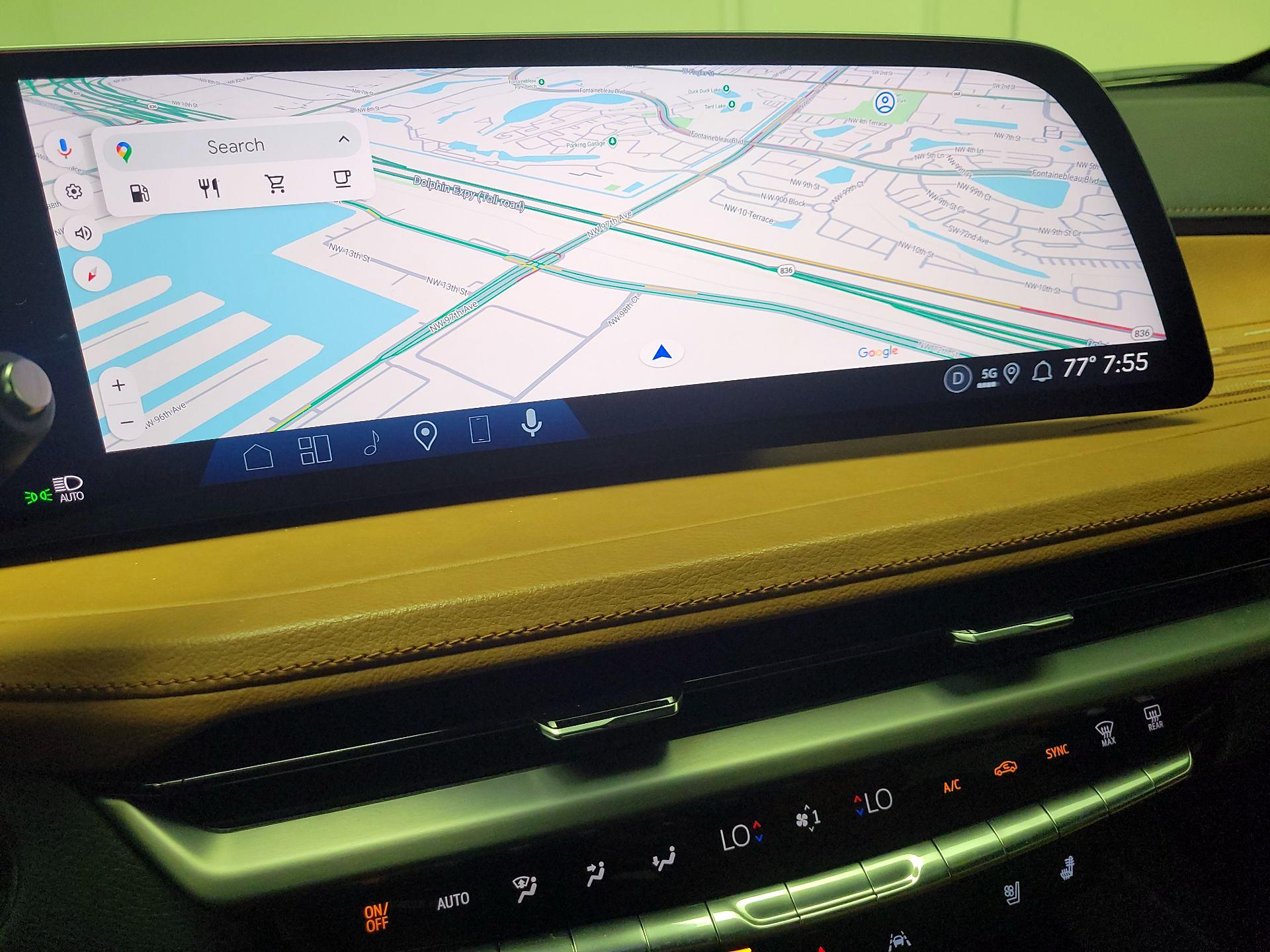 Thumbnail: 2025 Cadillac XT4 - 12