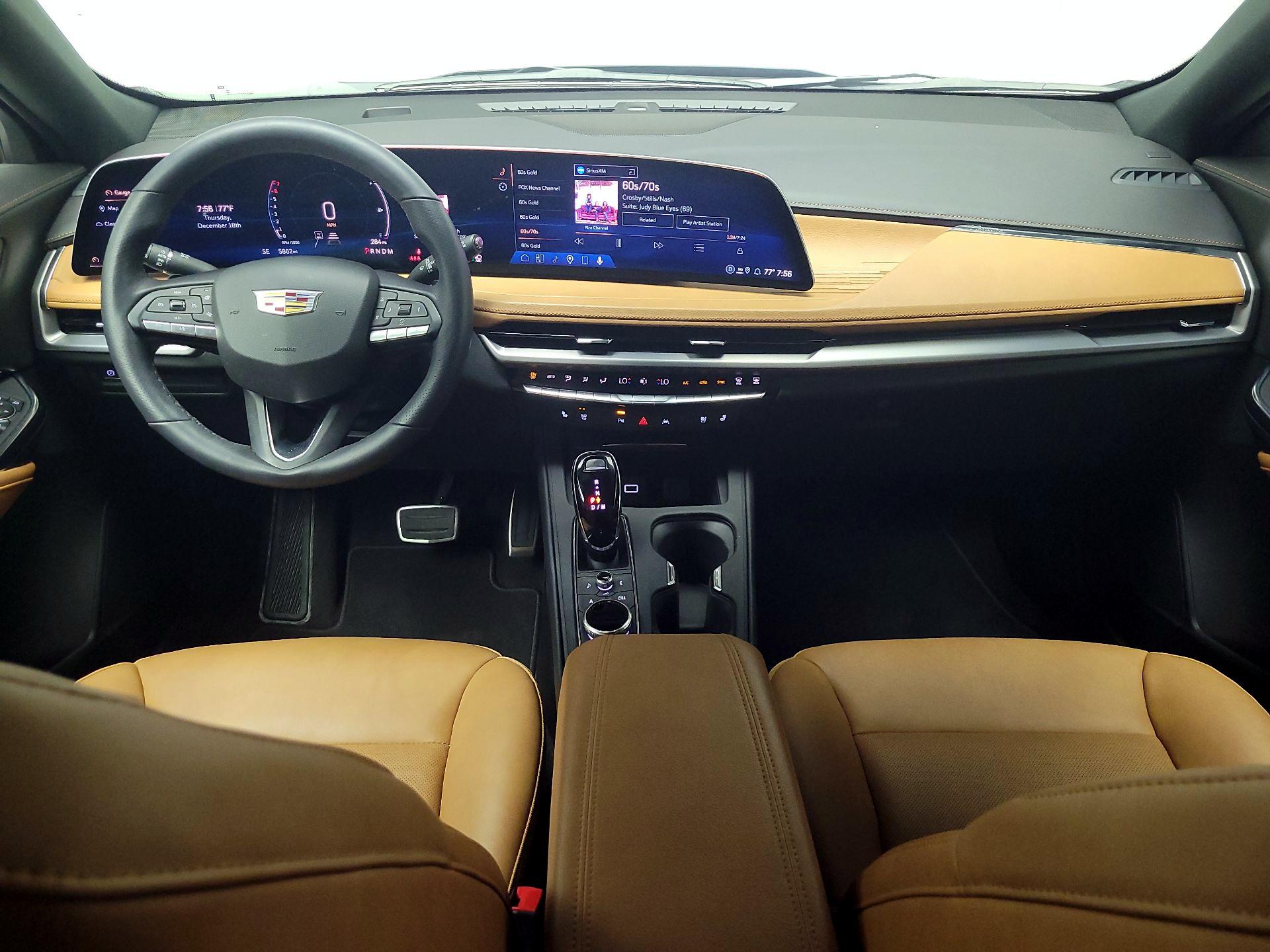 Thumbnail: 2025 Cadillac XT4 - 8