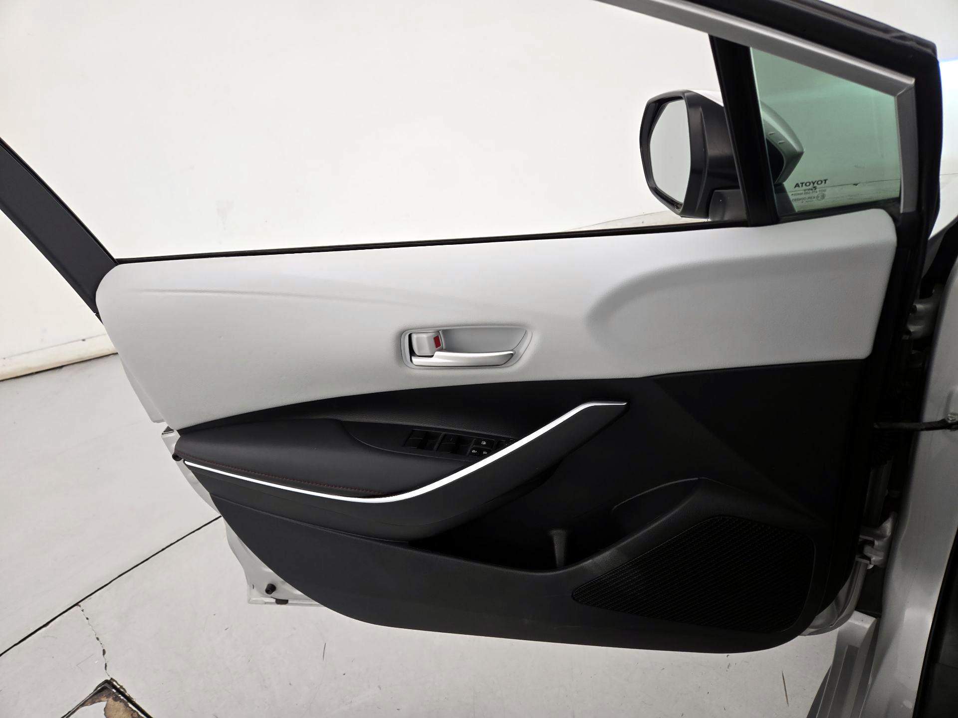 Thumbnail: 2024 Toyota Corolla - 12