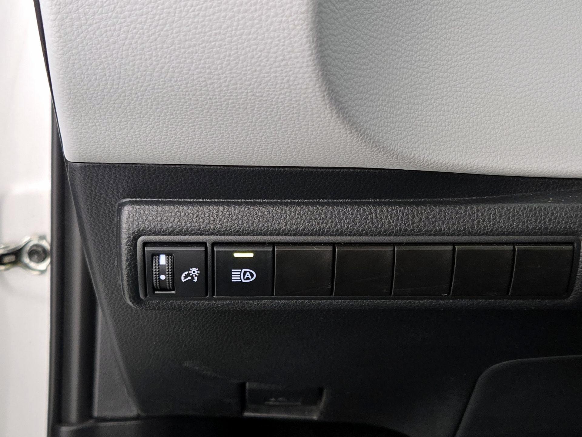 Thumbnail: 2024 Toyota Corolla - 13