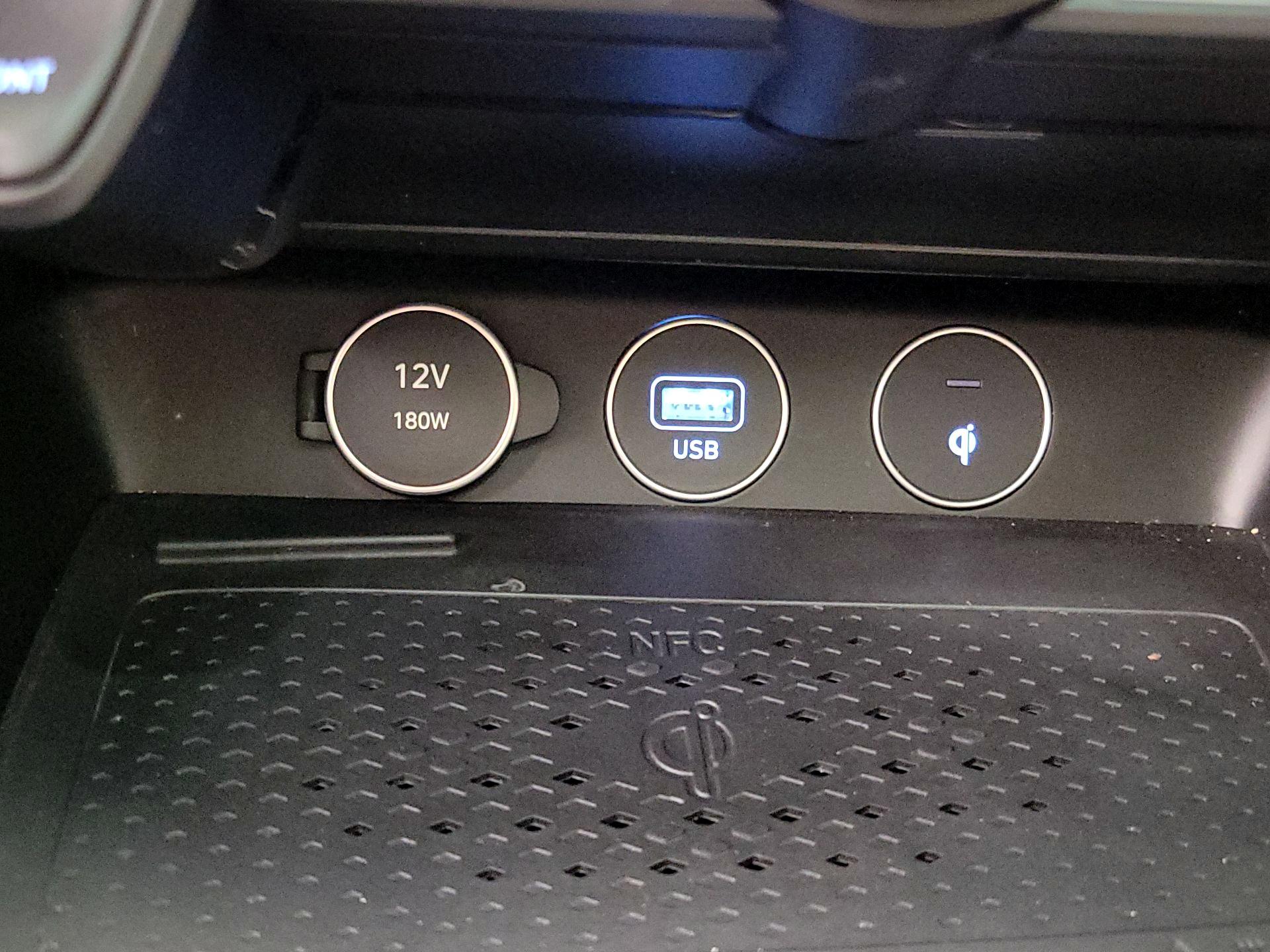 Thumbnail: 2023 Genesis G70 - 19