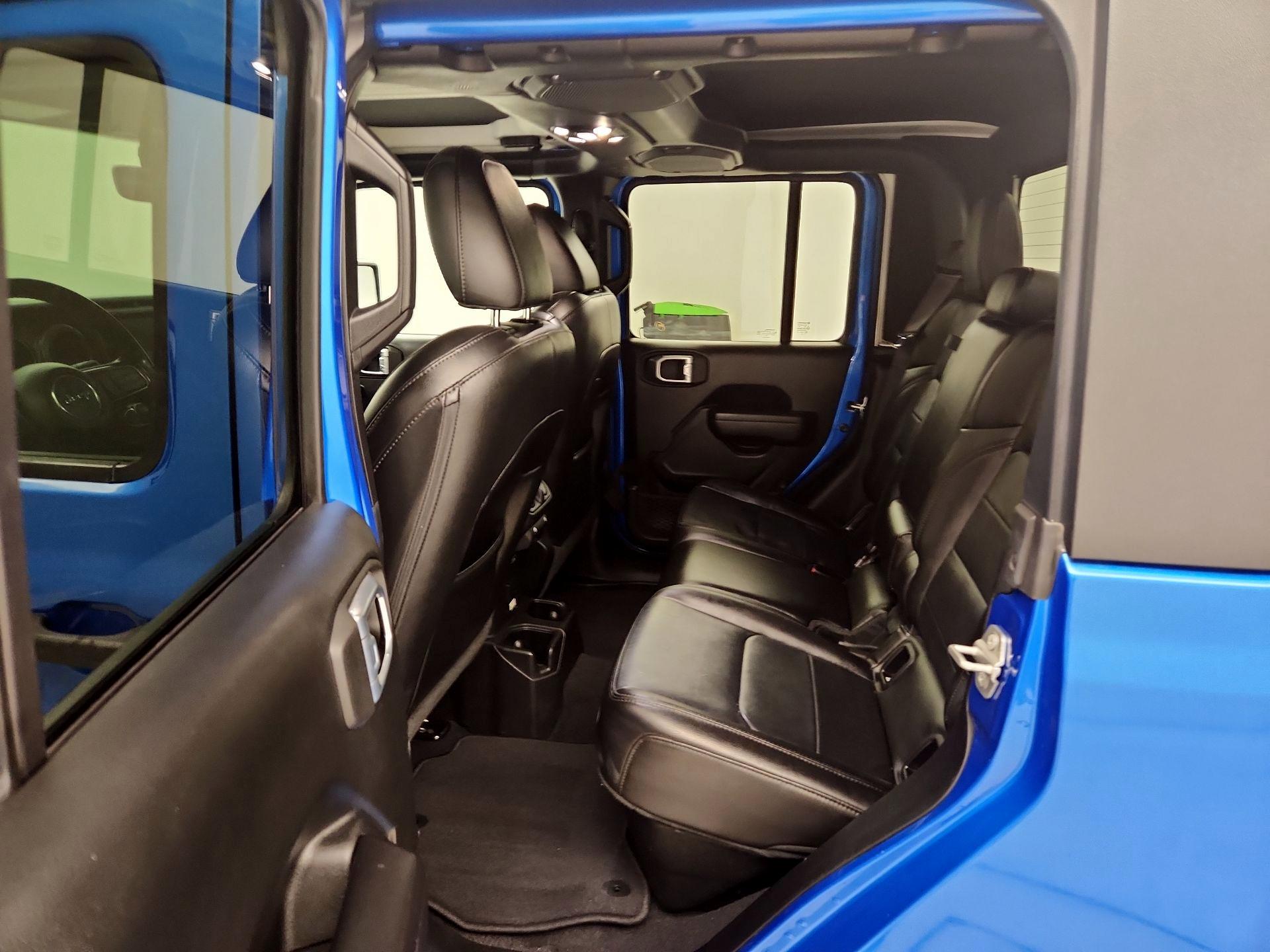 Thumbnail: 2021 Jeep Gladiator - 20