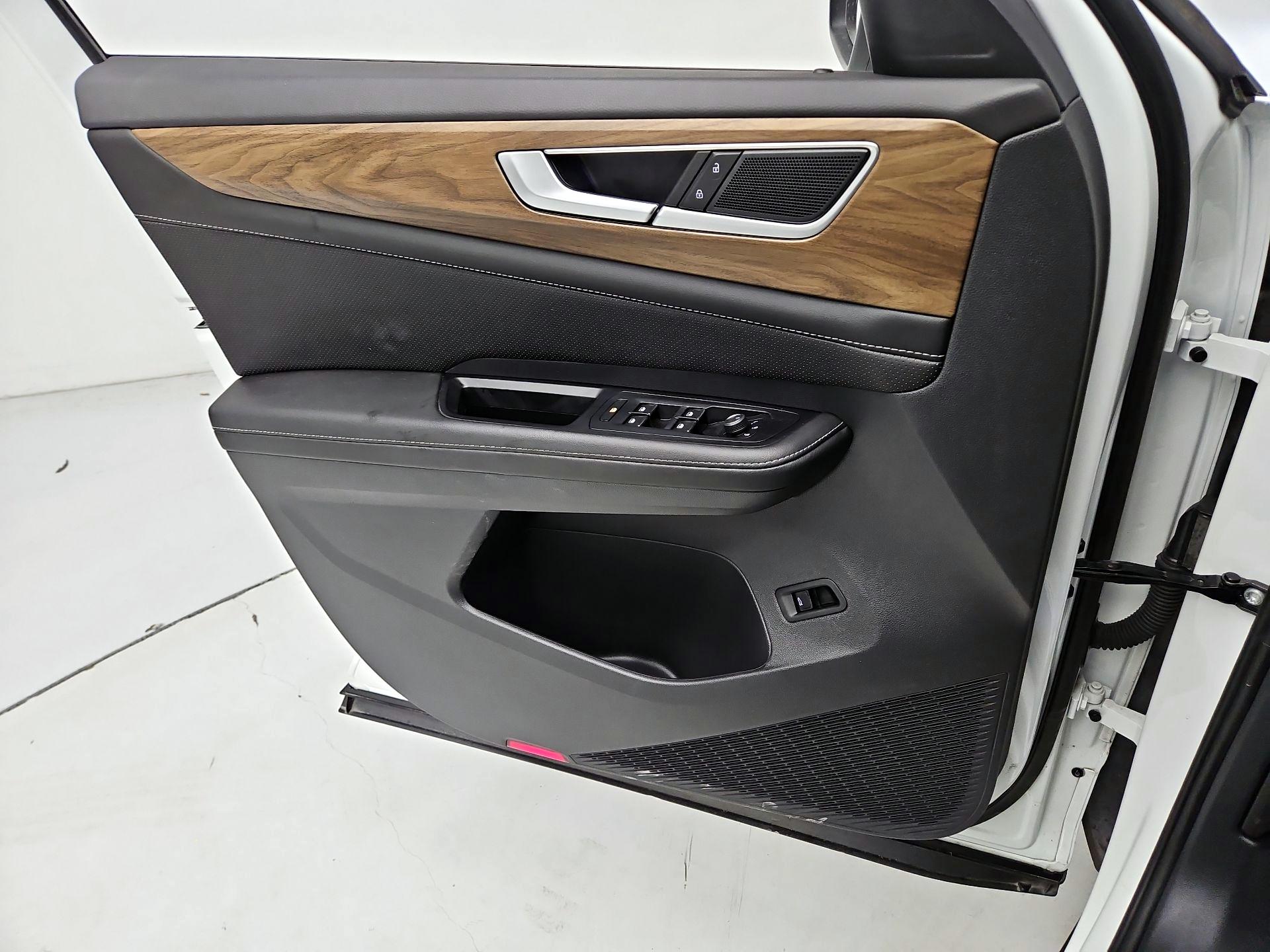 Thumbnail: 2025 Volkswagen Atlas - 12