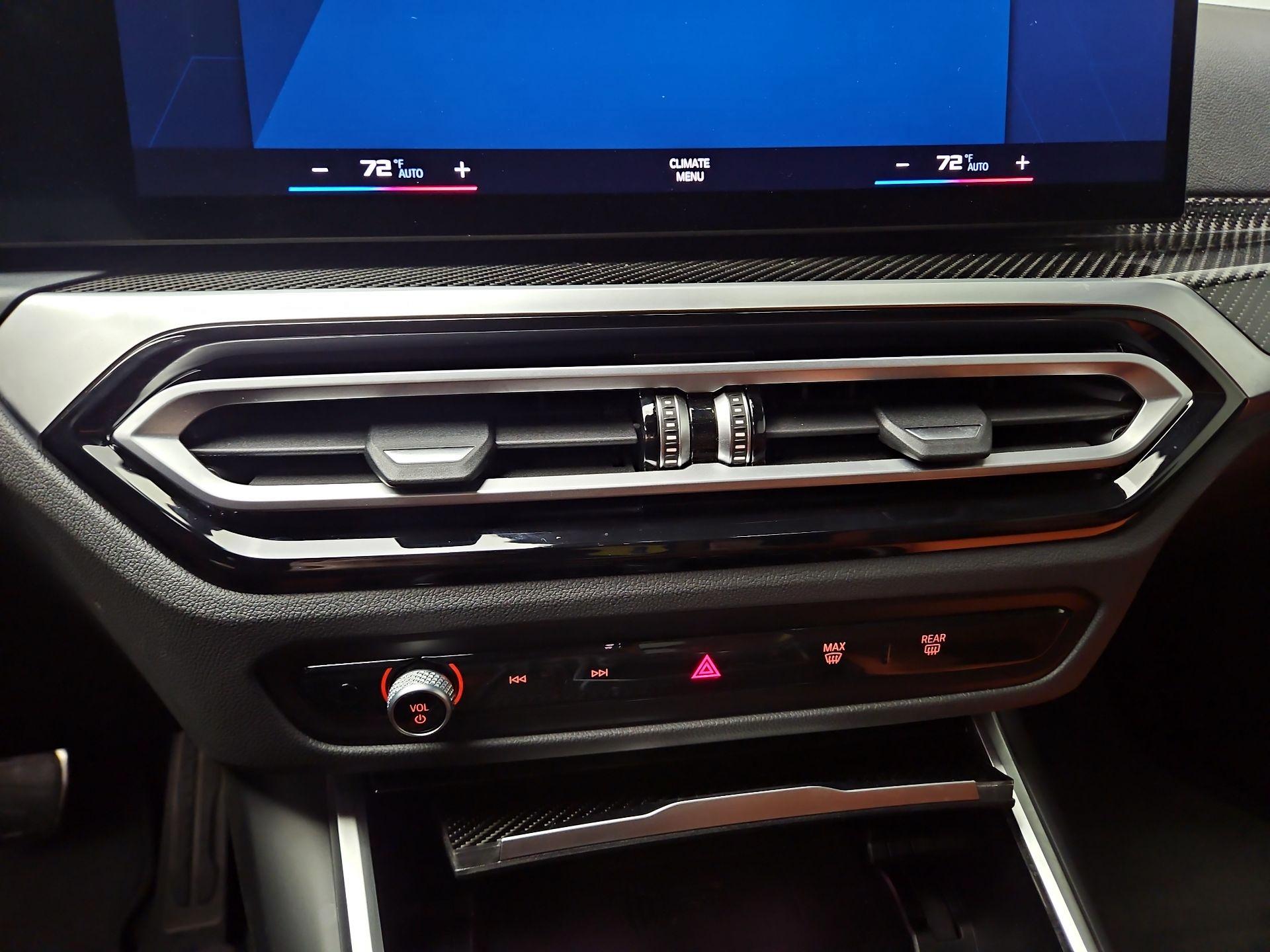 Thumbnail: 2024 BMW M4 - 17