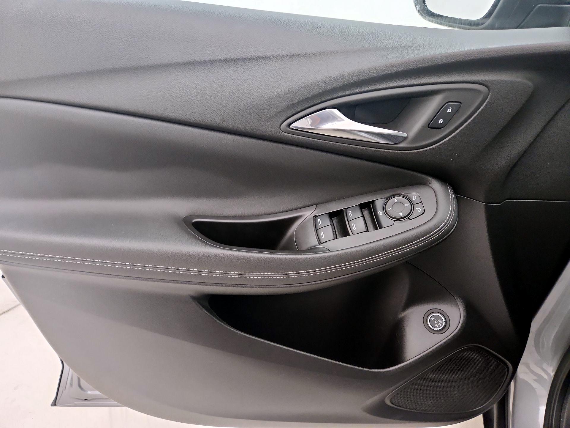 Thumbnail: 2023 Buick Encore GX - 12