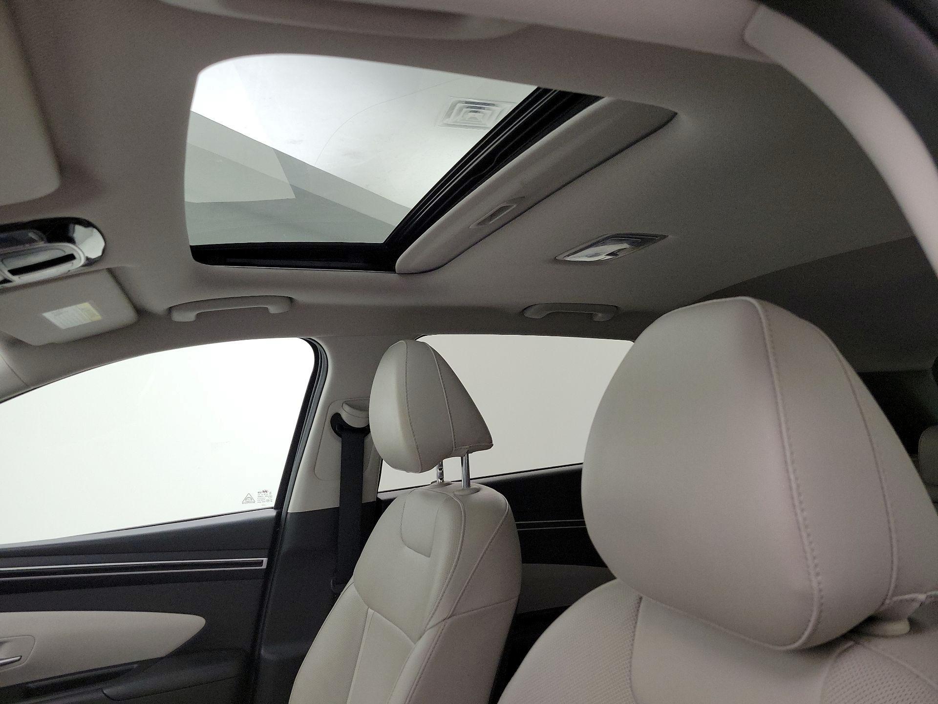 Thumbnail: 2023 Hyundai Tucson - 18