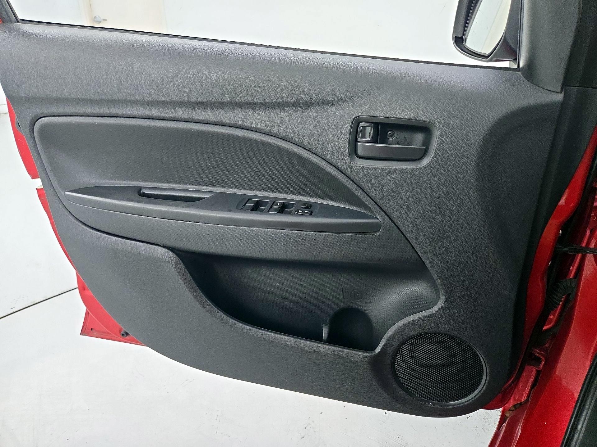 Thumbnail: 2019 Mitsubishi Mirage G4 - 12