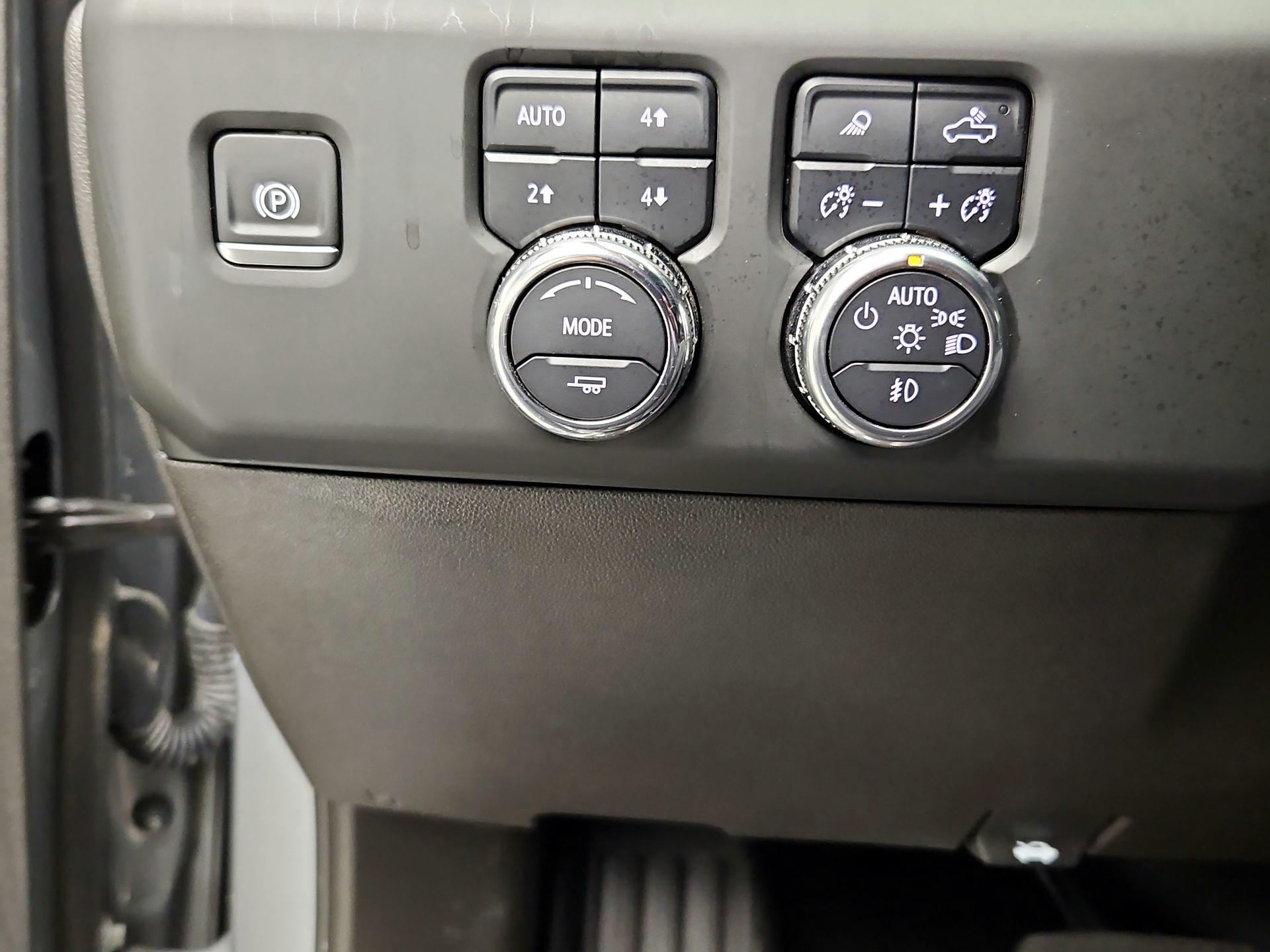 Thumbnail: 2024 GMC Sierra 1500 - 13