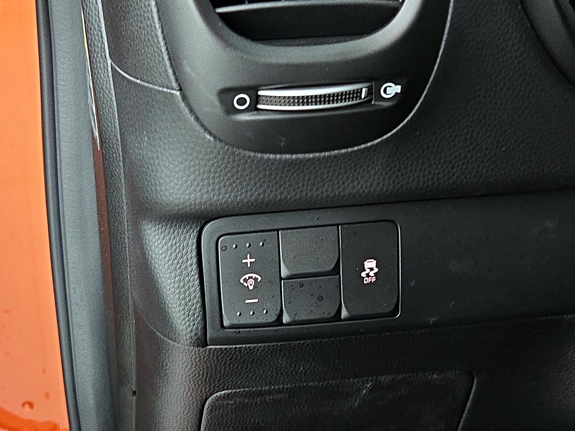 Thumbnail: 2018 Kia Soul - 13